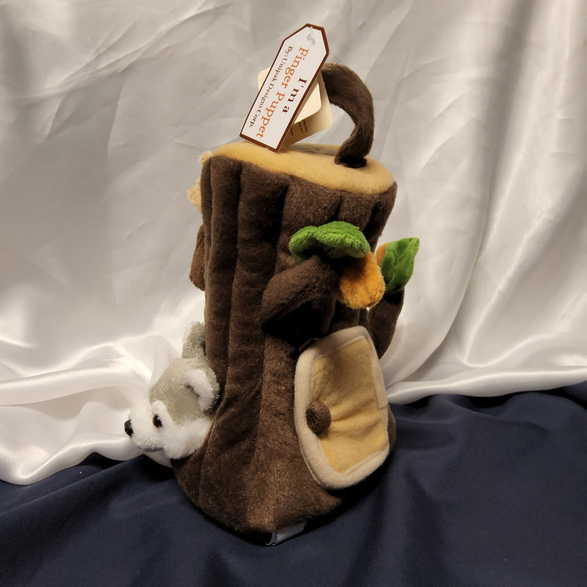 Finger Puppet Tree House 7155TRMT Lesser Jewellers