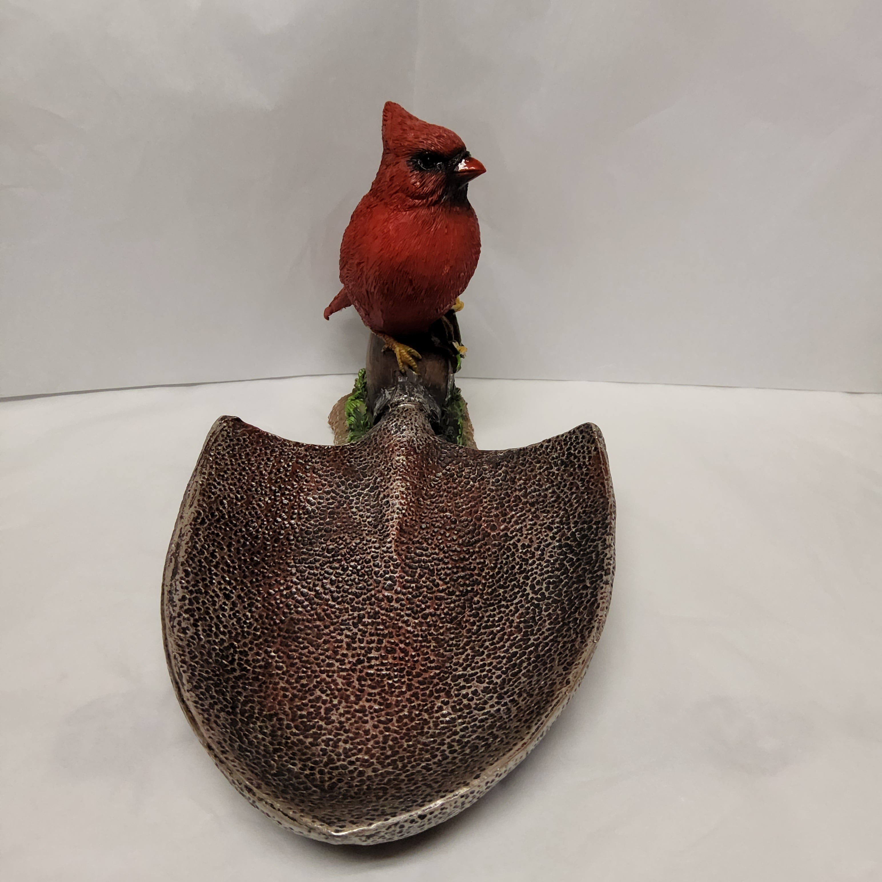 Garden Decor - Cardinal on Shovel QM42503