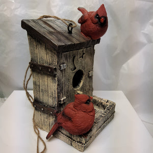Birdhouse - Decorative Outhouse style with Cardinals QM42399