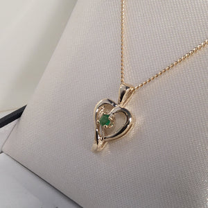 Round Cut Emerald Pendant - Heart P1002