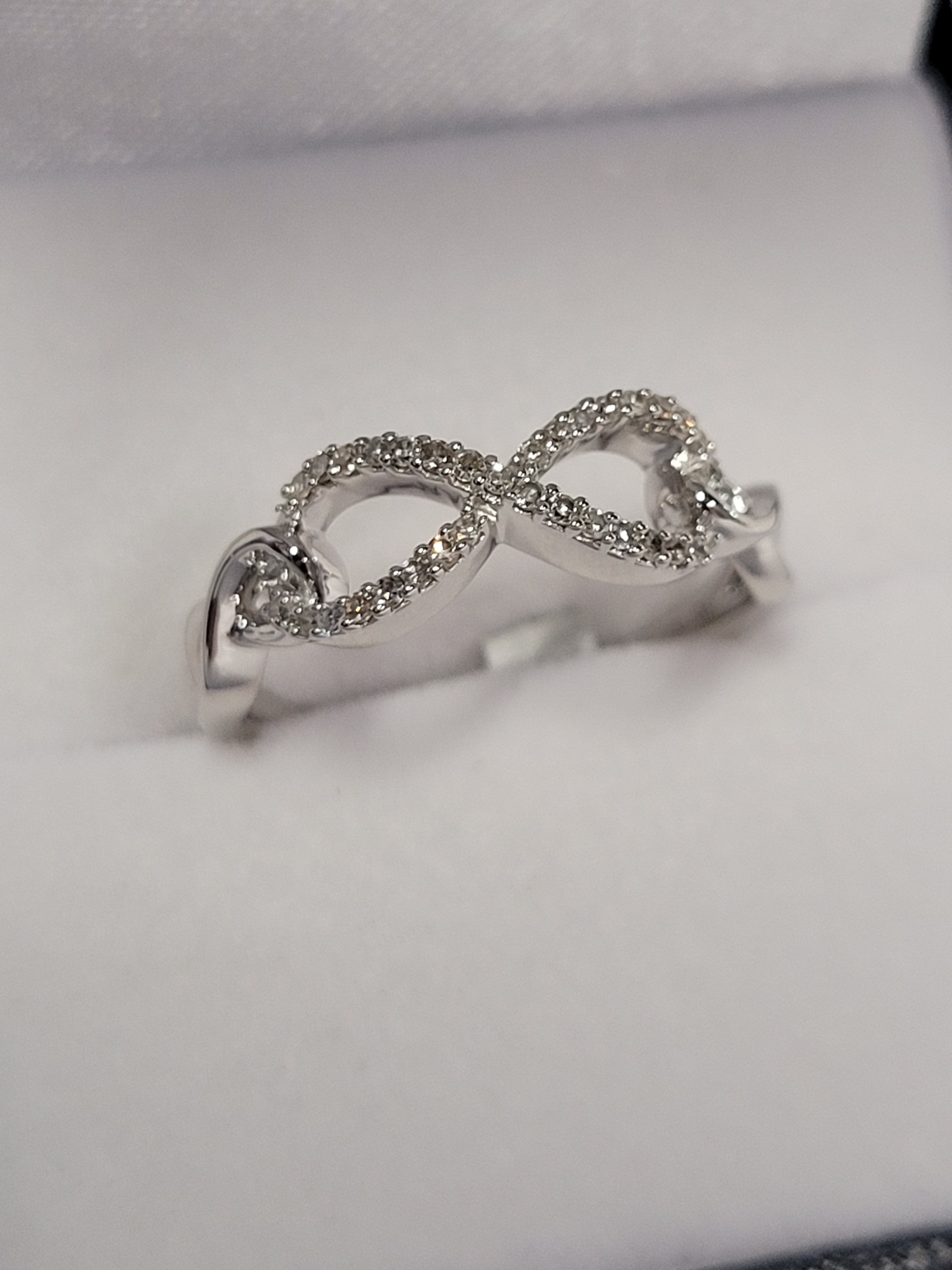 Diamond Ring - Infinity