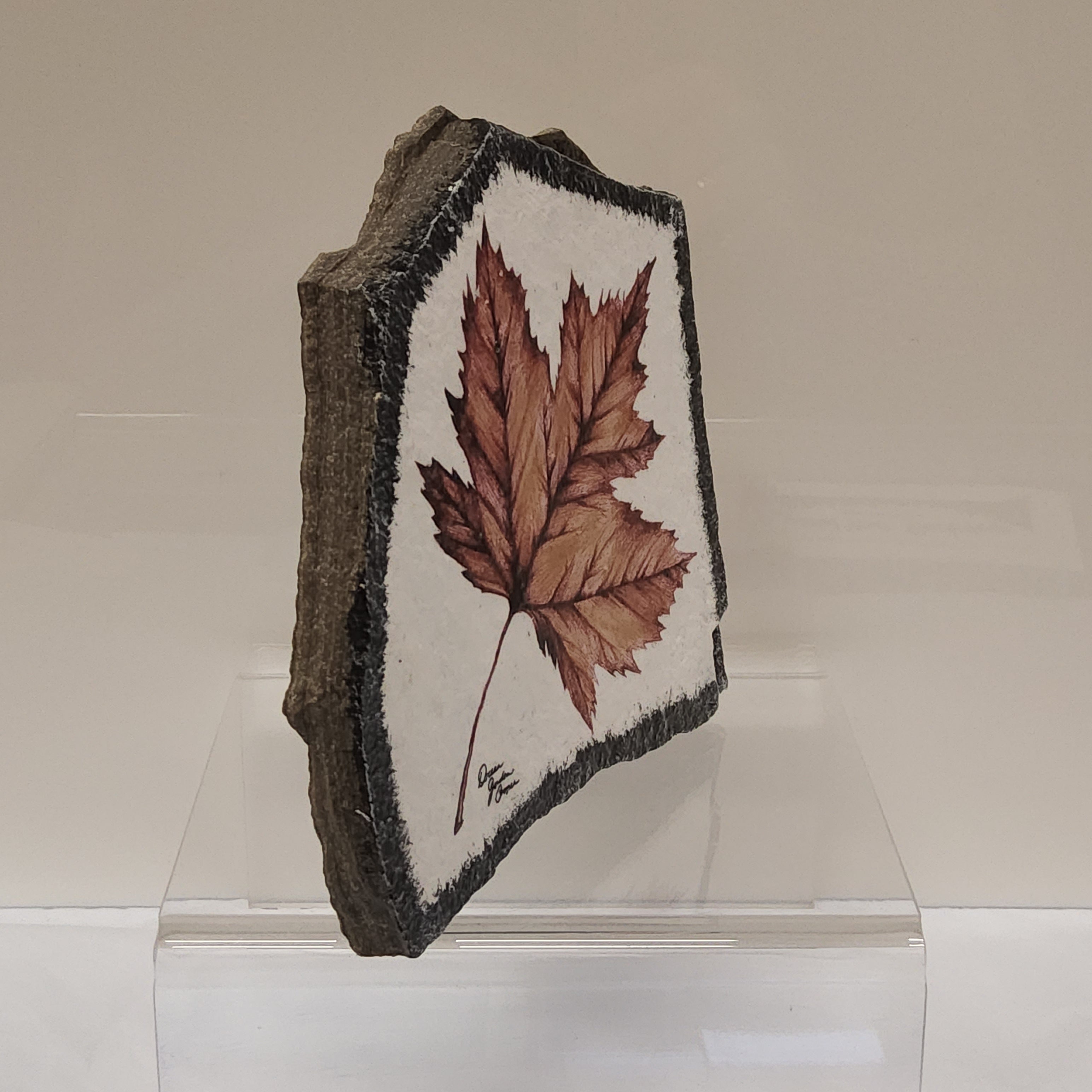 Stone Decor - Maple Leaf - Small
