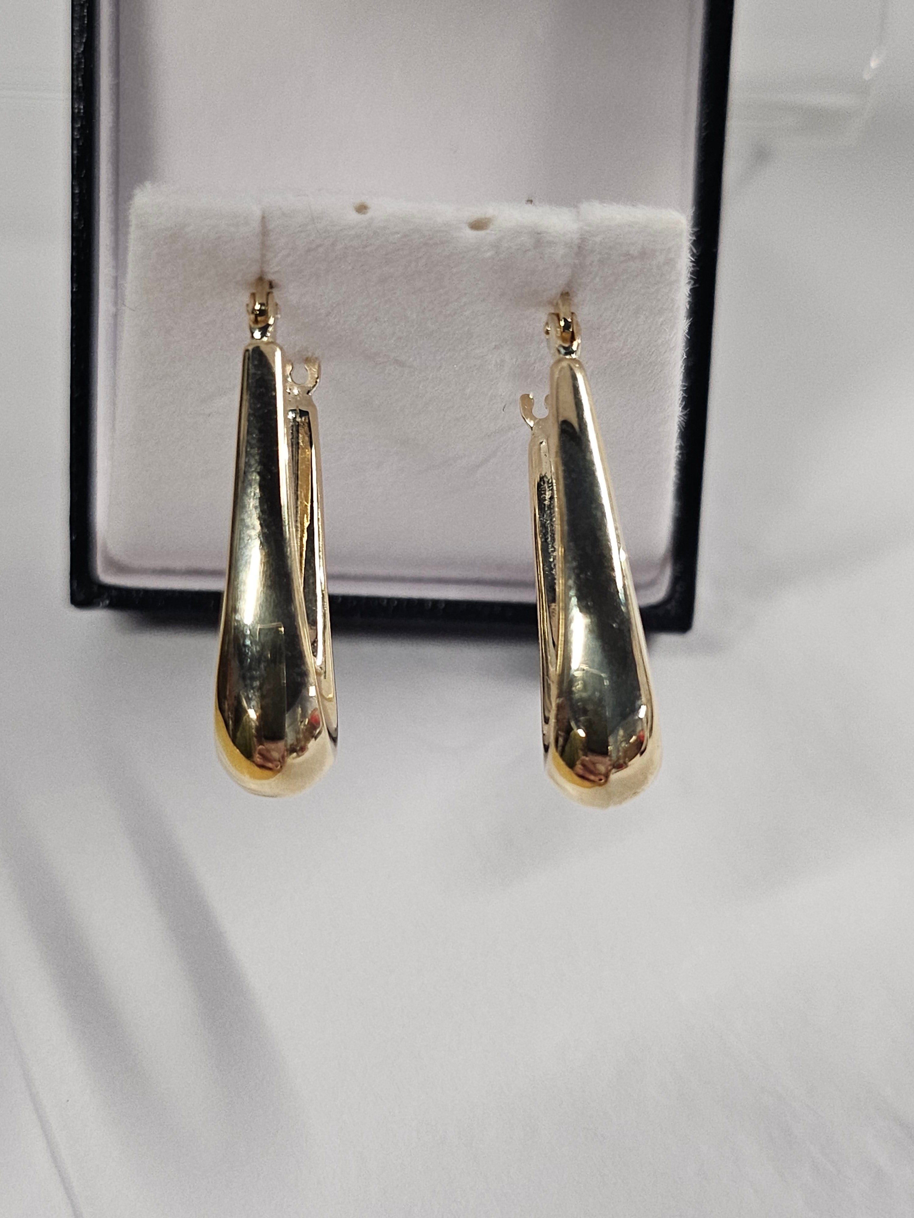 Gold Hoop Earrings - Elongated - 11x25mm - 304