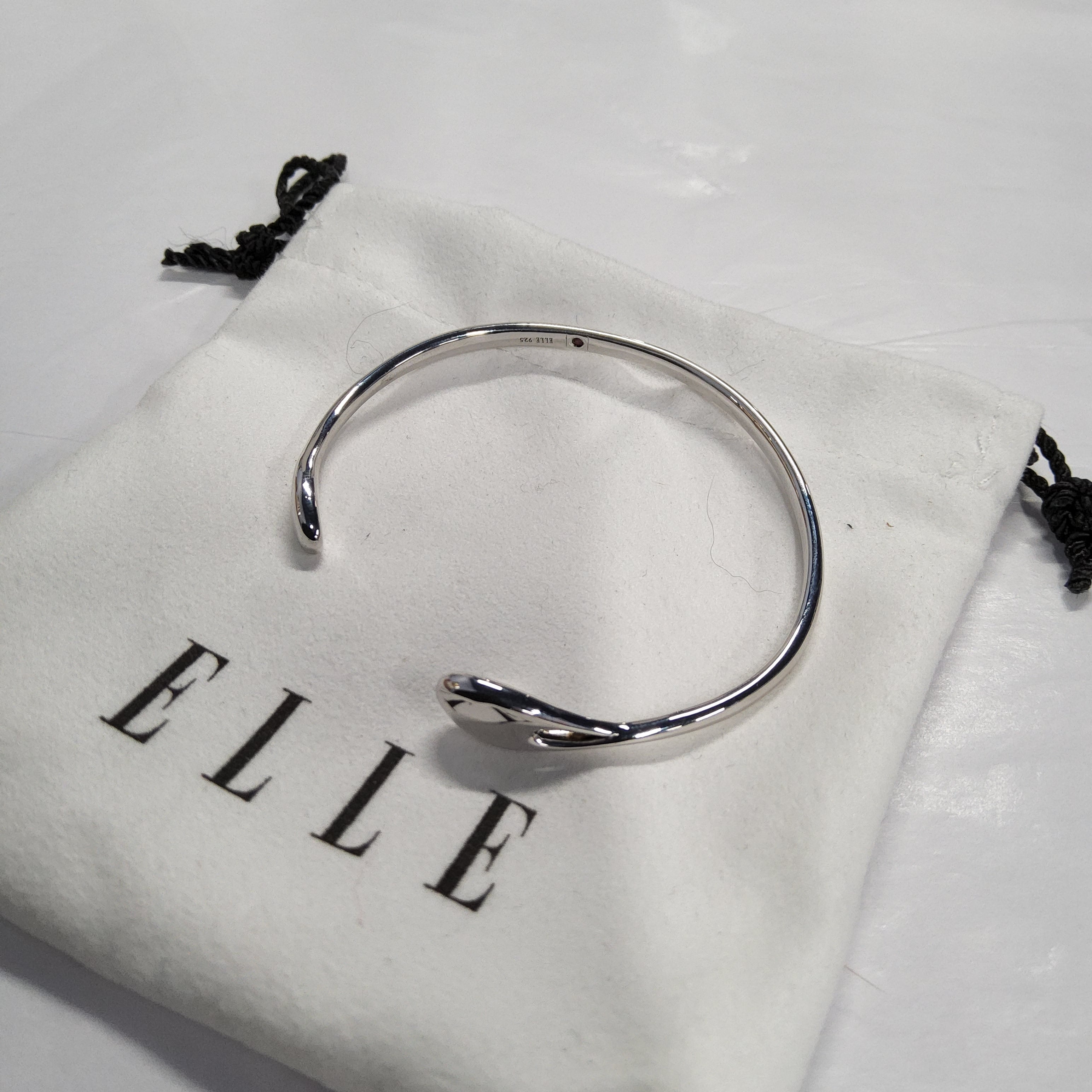 ELLE S/SBangle