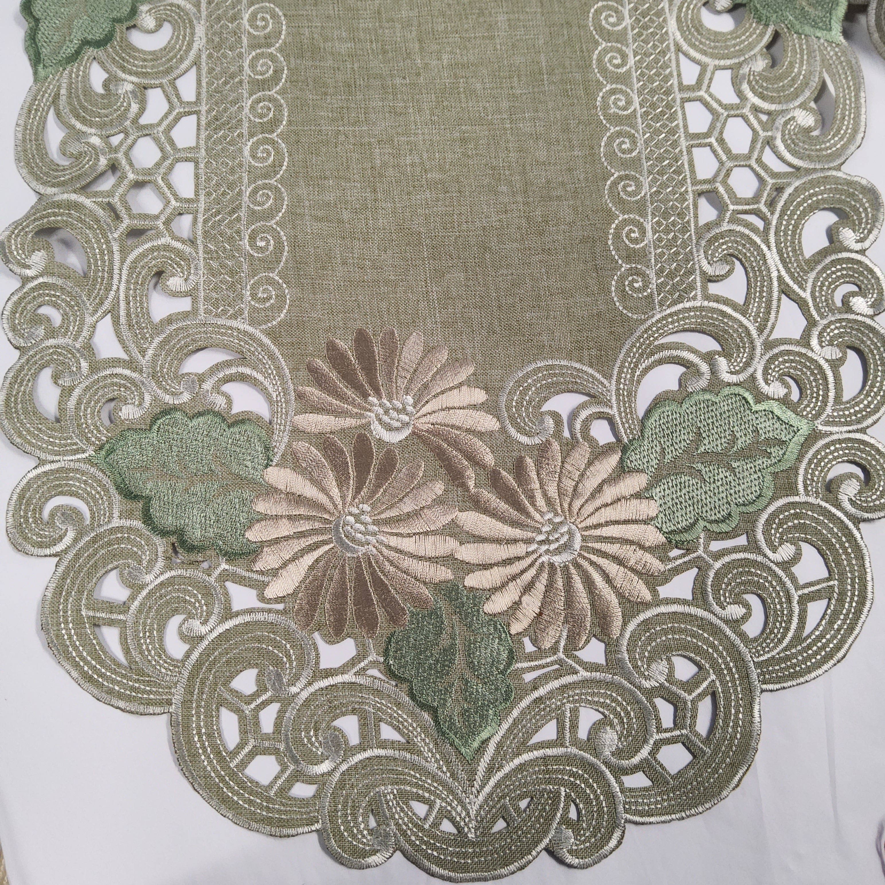 Table Runner - Sage - Assorted Sizes - 8852
