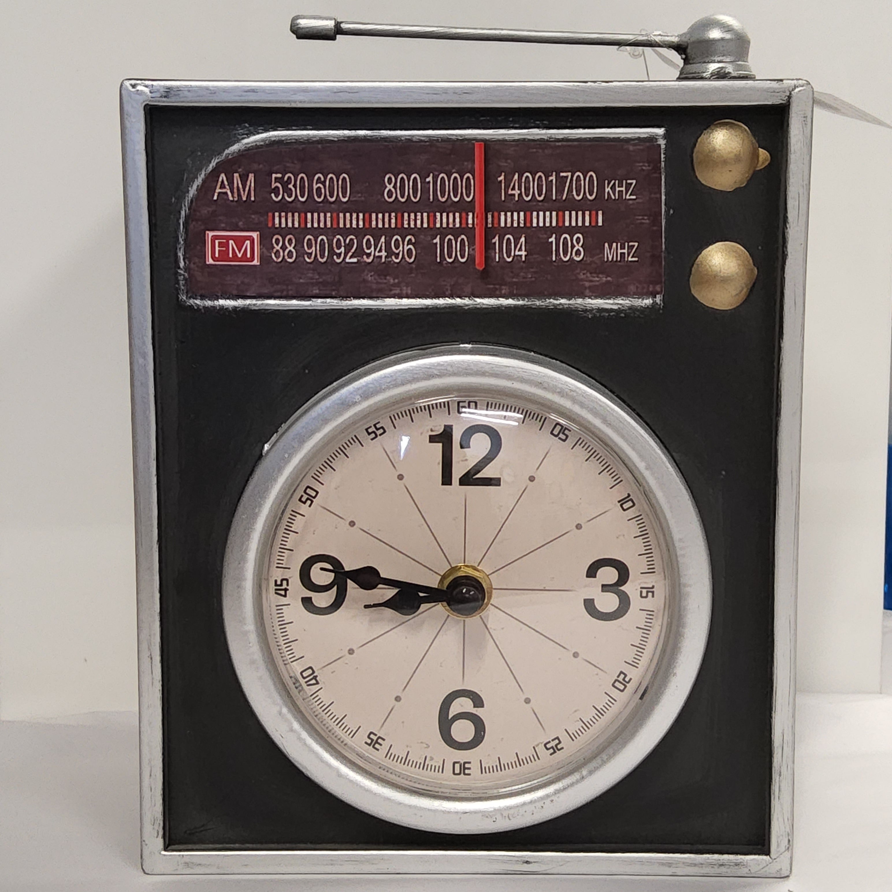 Table Clock - Metal Decorative Vintage Radio Clock