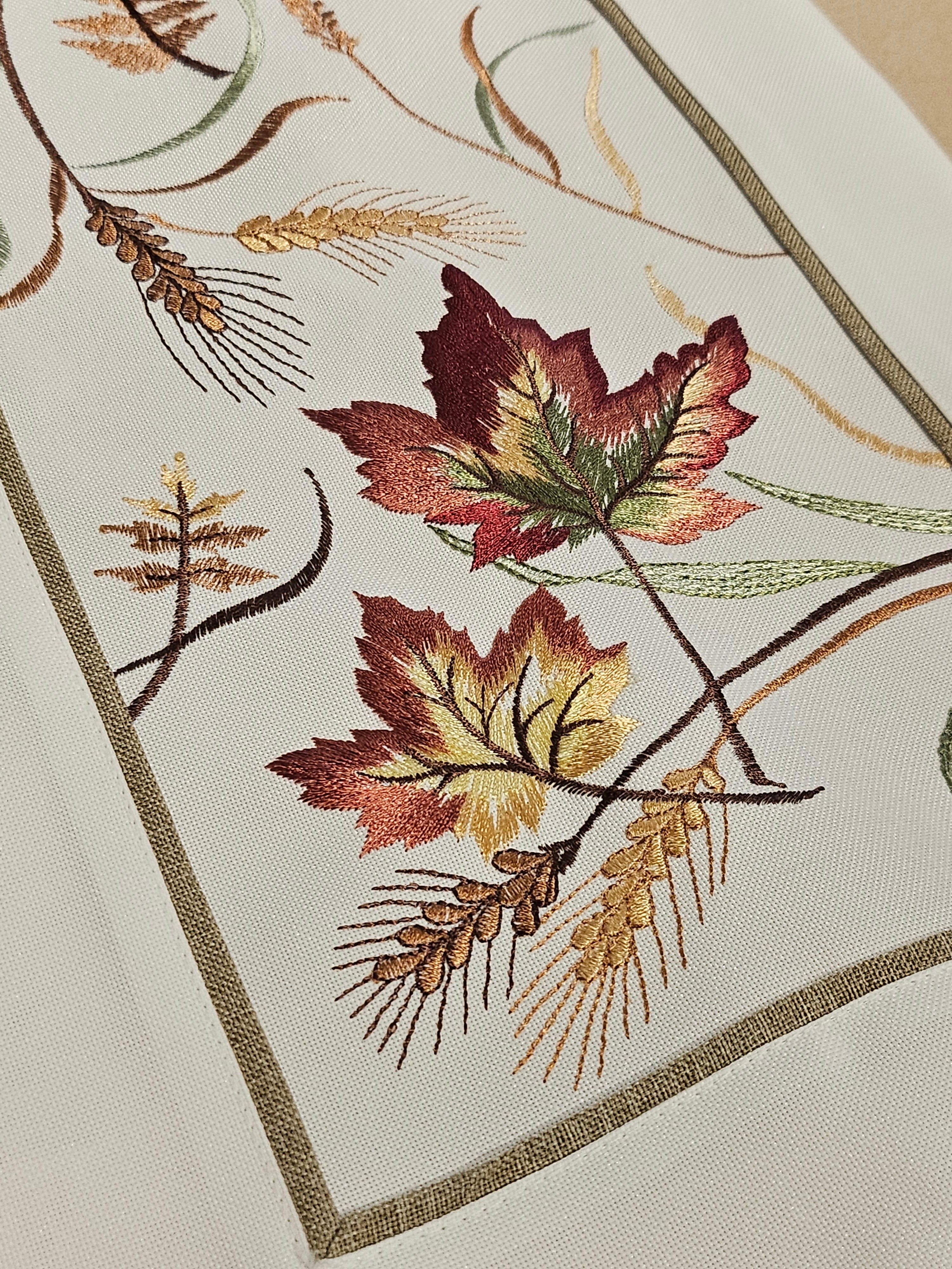 Table Runner - Fall/Maple Leaf - Assorted Sizes - 9365