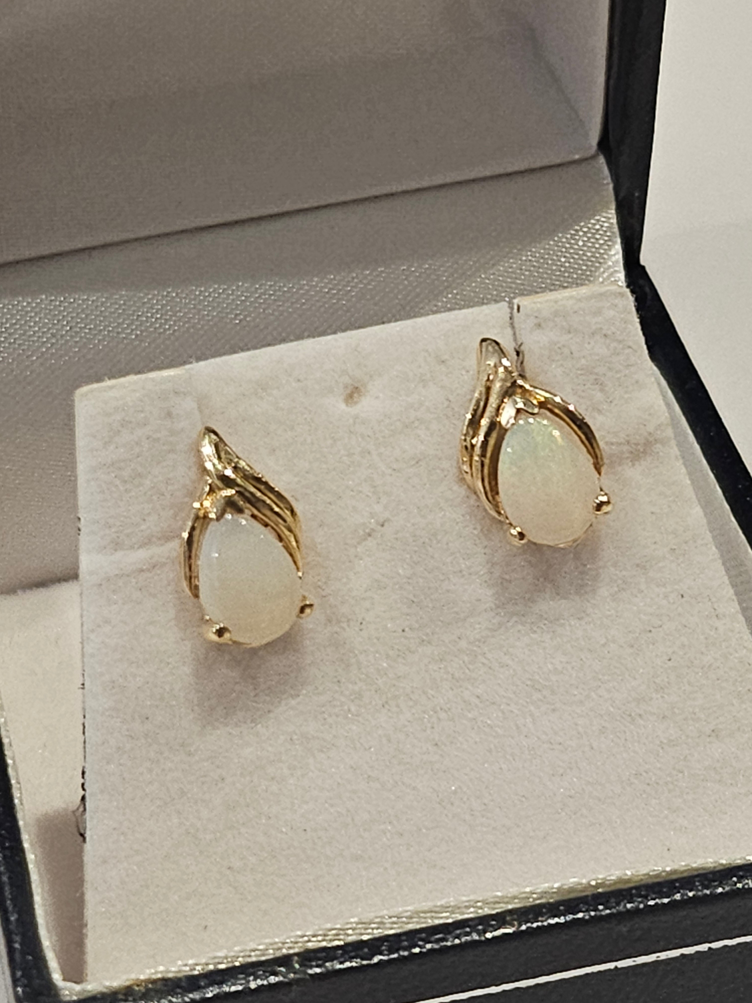 Oval Cut Opal Earrings - E1132