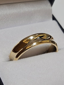 Gold Wedding Band - Men's - 6T82M