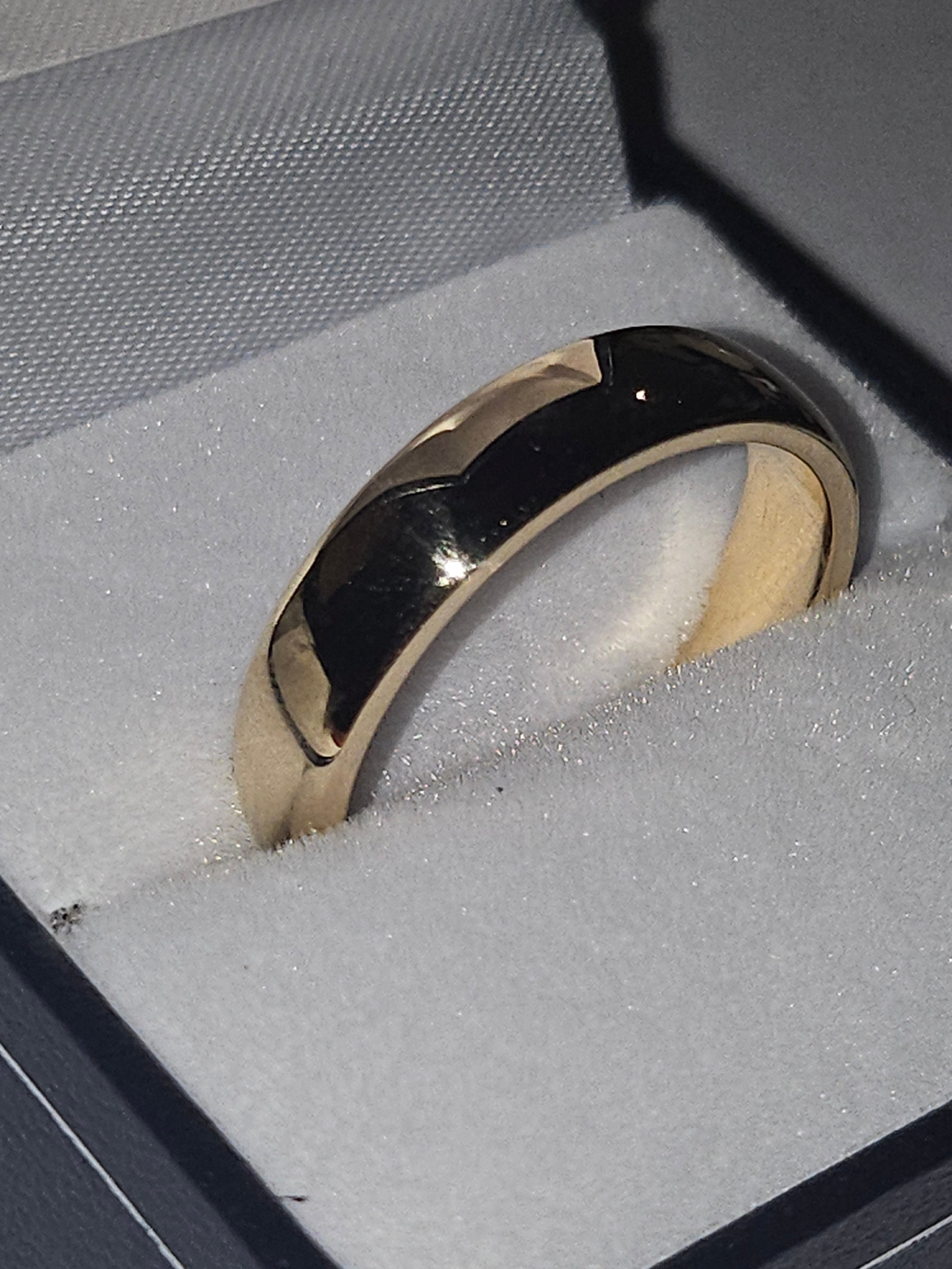 Gold Wedding Band - Men's - 500TM