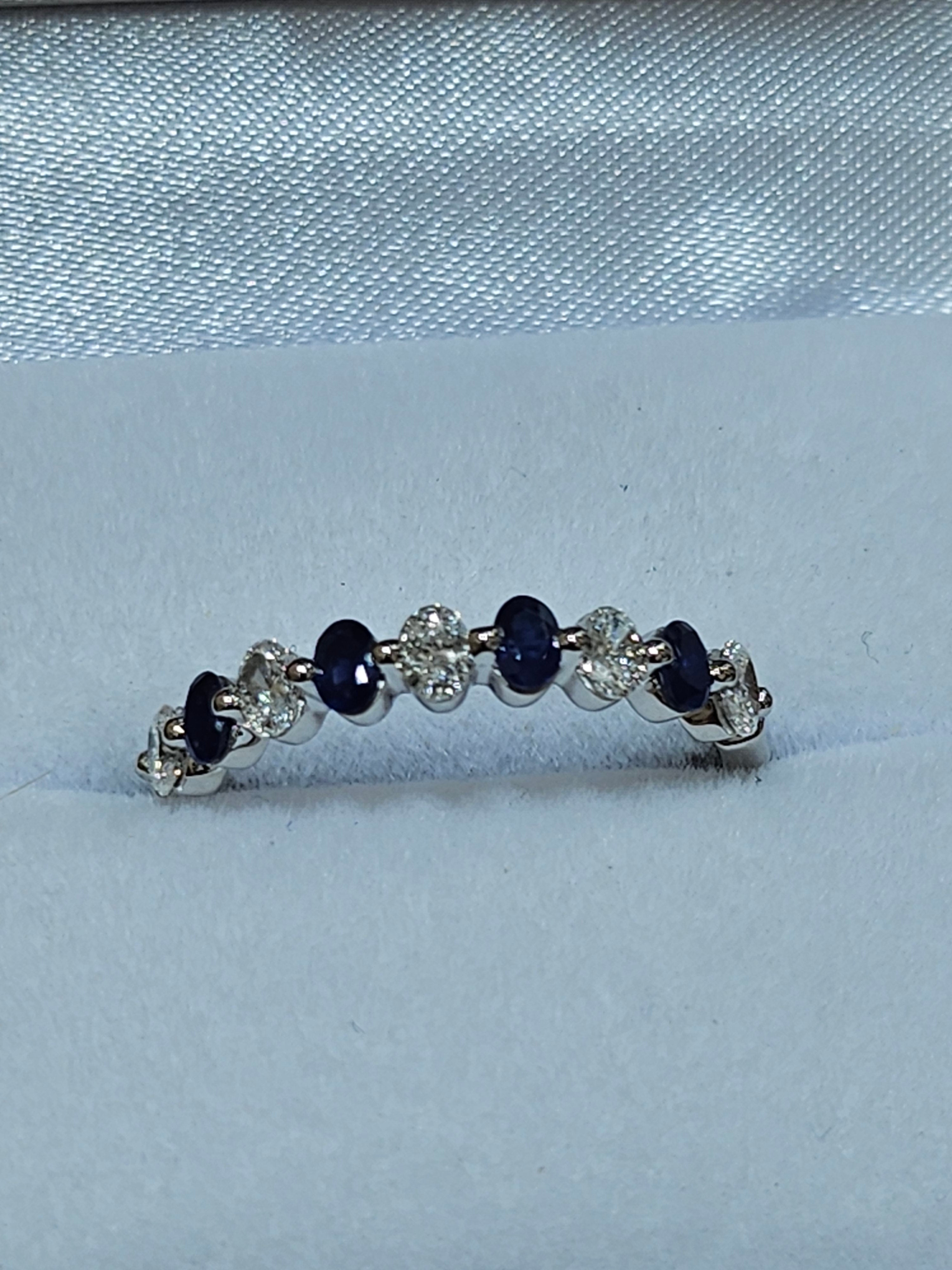 Sapphire (4) Ring with Diamonds (5) - R17073