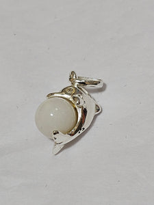 S/SCharm - Dolphin with White Stone - 3689