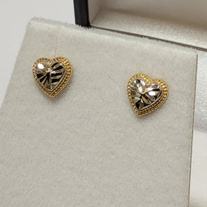 Gold Stud Earrings - Heart - 14Kt - TE910