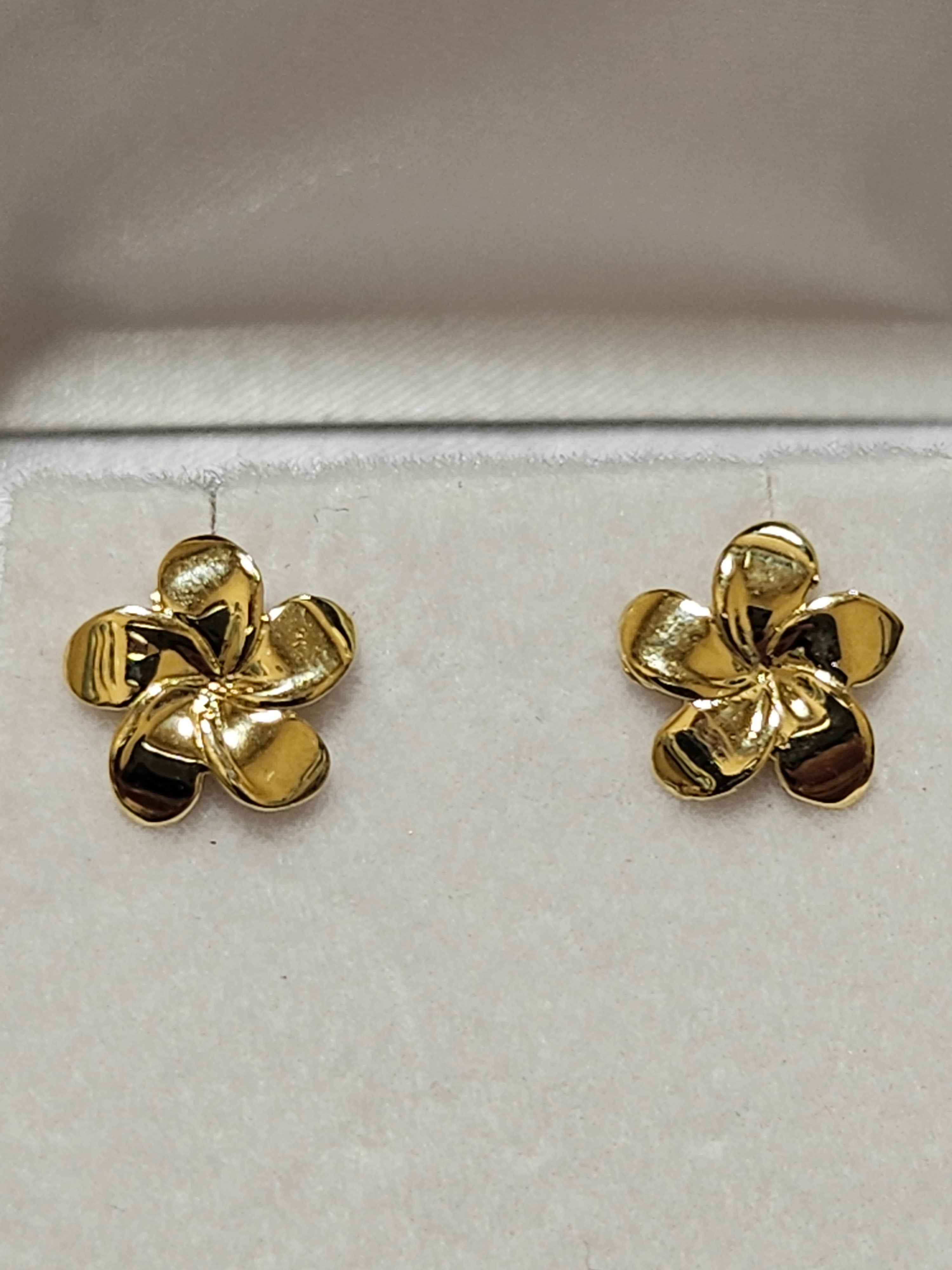 Gold Stud Earrings - Flower - 330