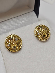 Gold Stud Earrings - Filigree detail - 332