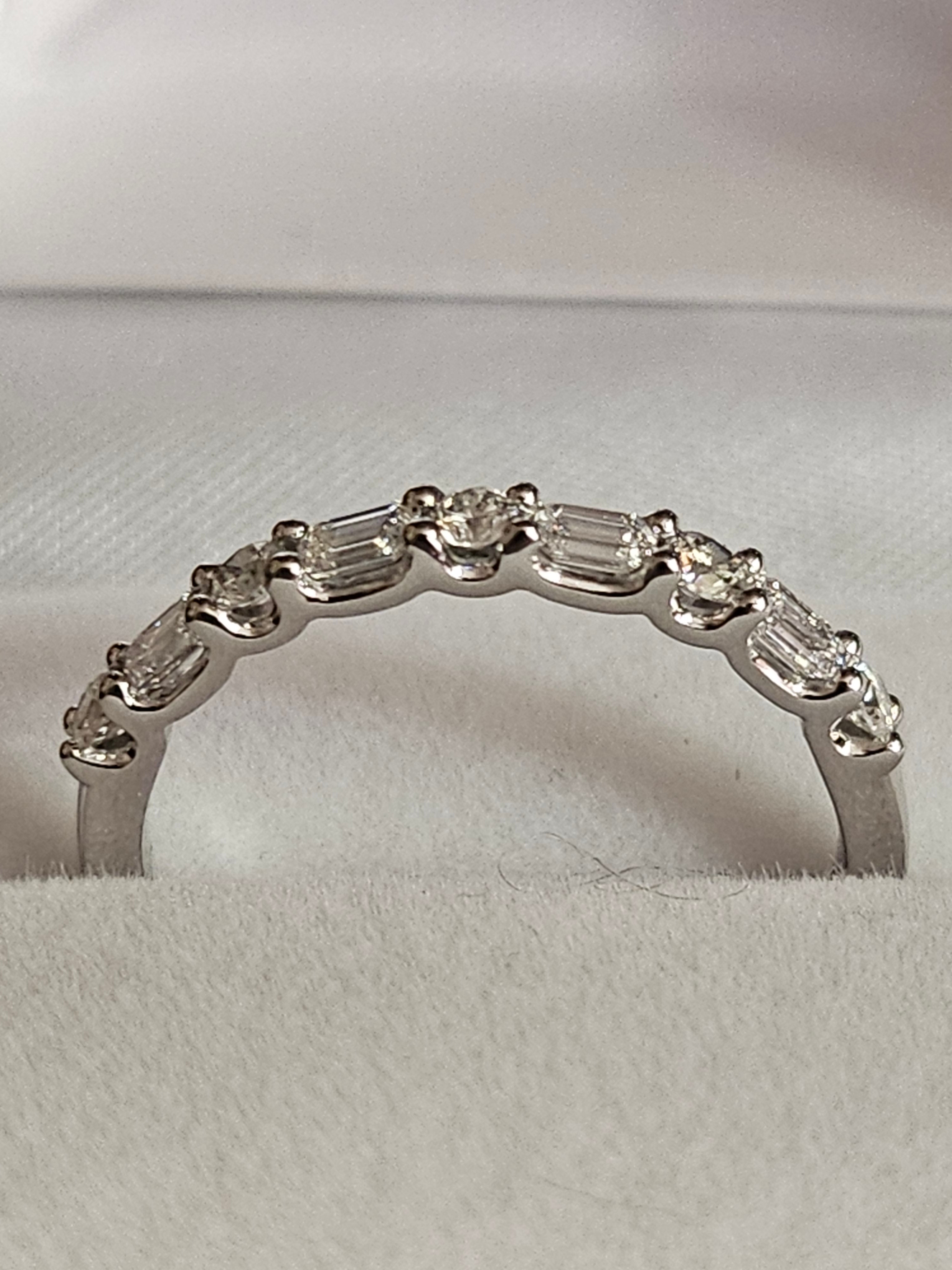 Diamond Anniversary Ring with Diamonds (5+4) - R17066