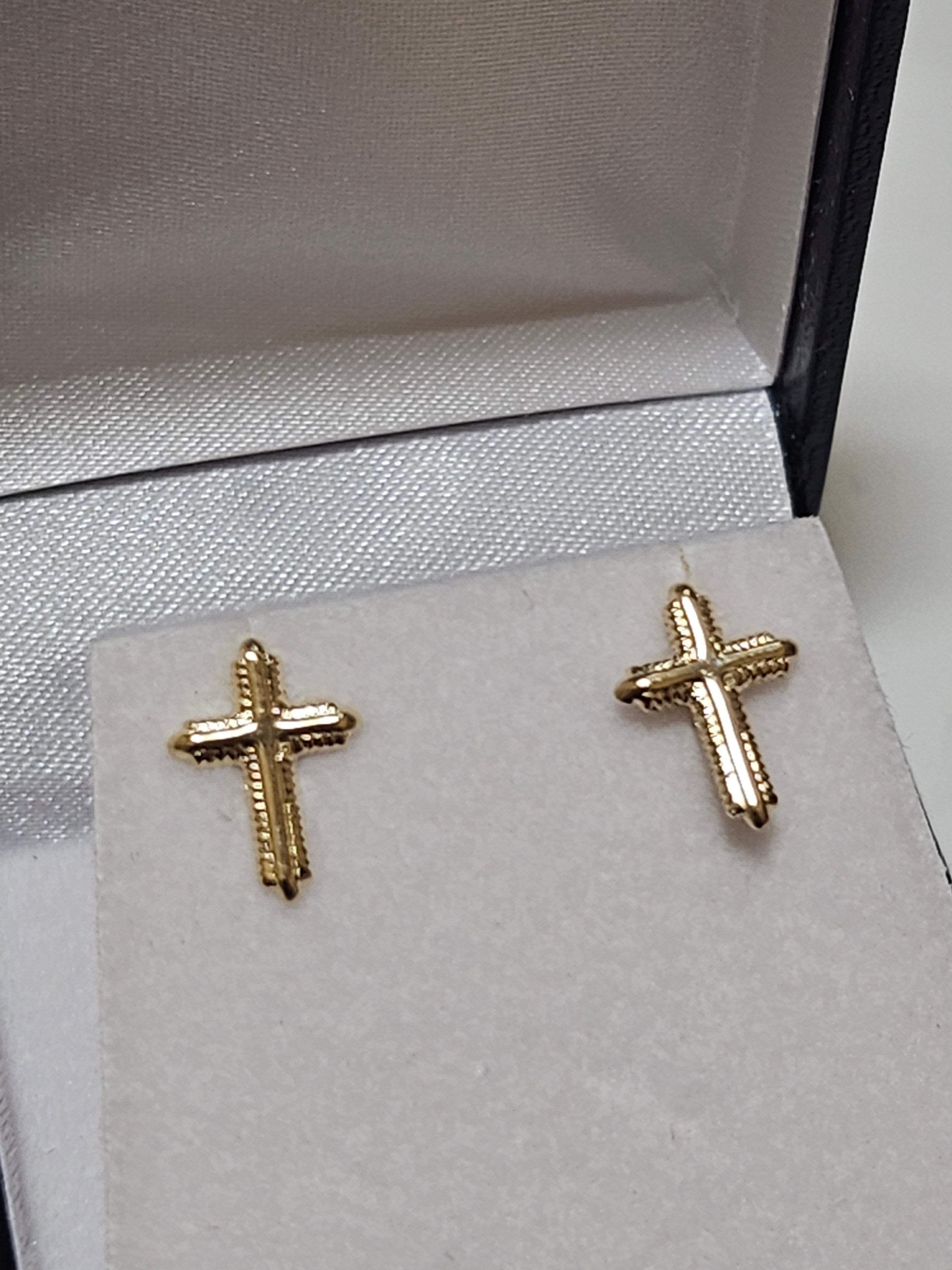 Gold Stud Earrings - Cross - 14Kt - YE1675