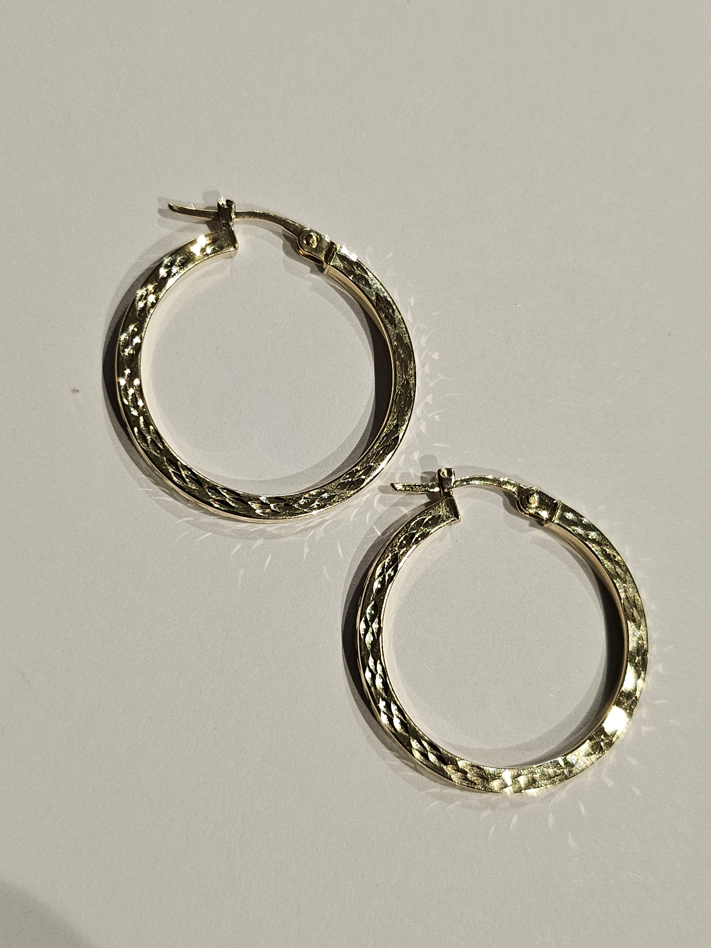 Hoop Earrings - 22mm - Yellow Gold 10Kt - $370