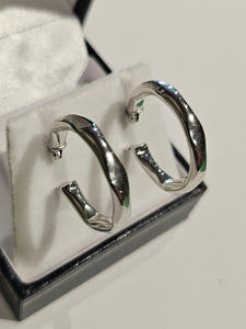 Hoop Earrings - 20mm - White Gold 10Kt - $368