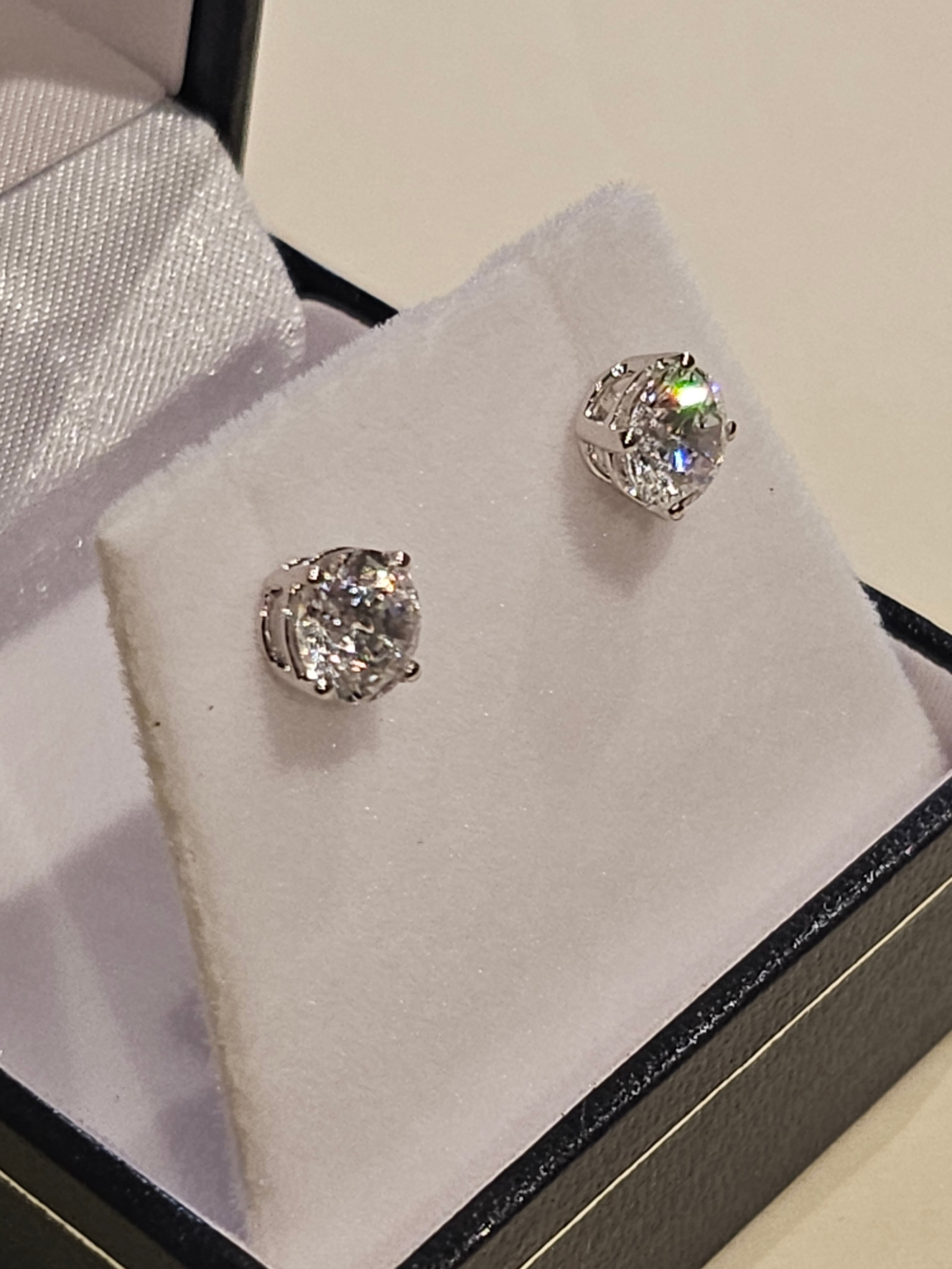 S/SEarrings - Cubic Zirconia Stud  - Stud150 - $155