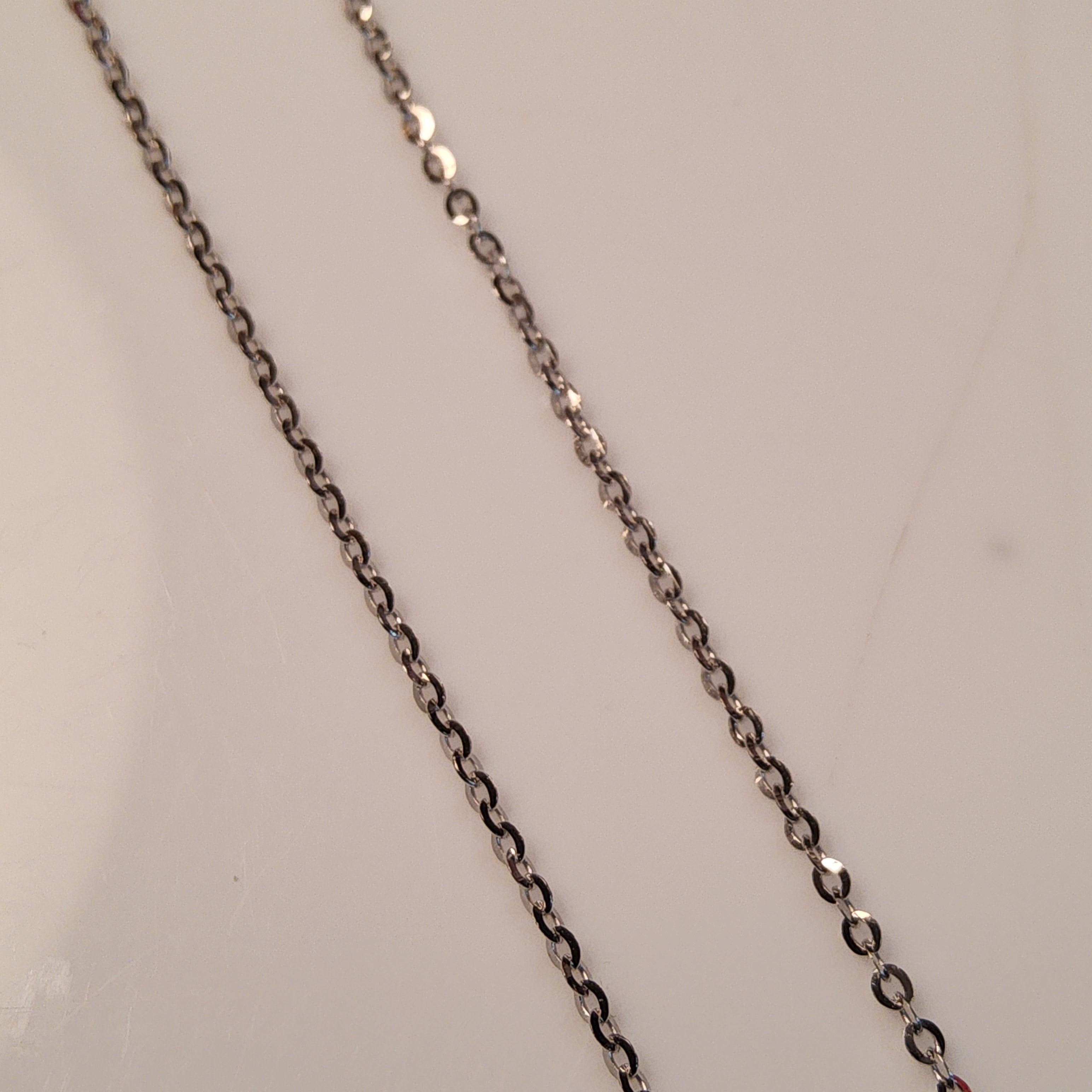 16" 10Kt White Gold Link Style Chain