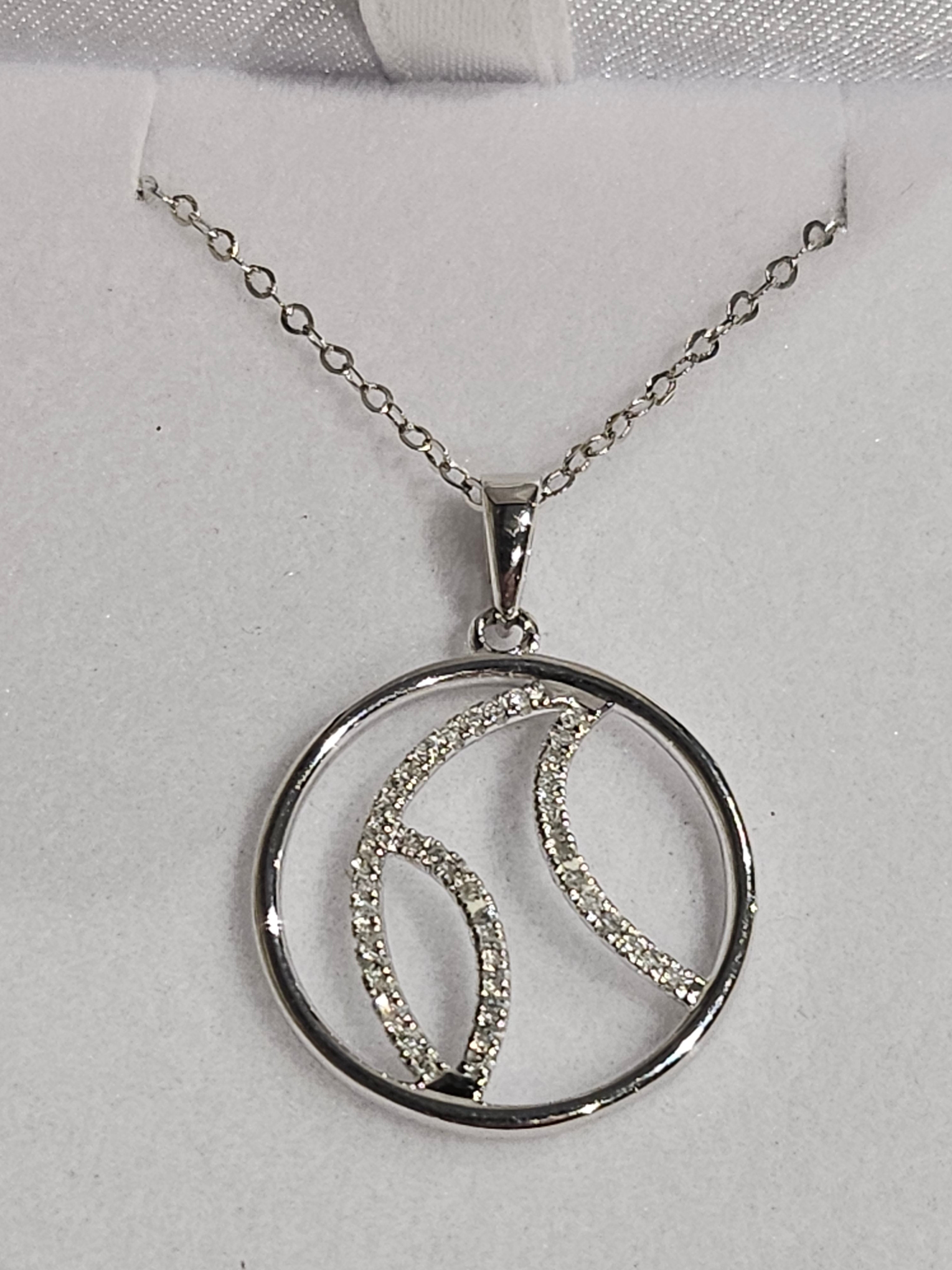 Diamond Pendant - Geometric Design - SP67830