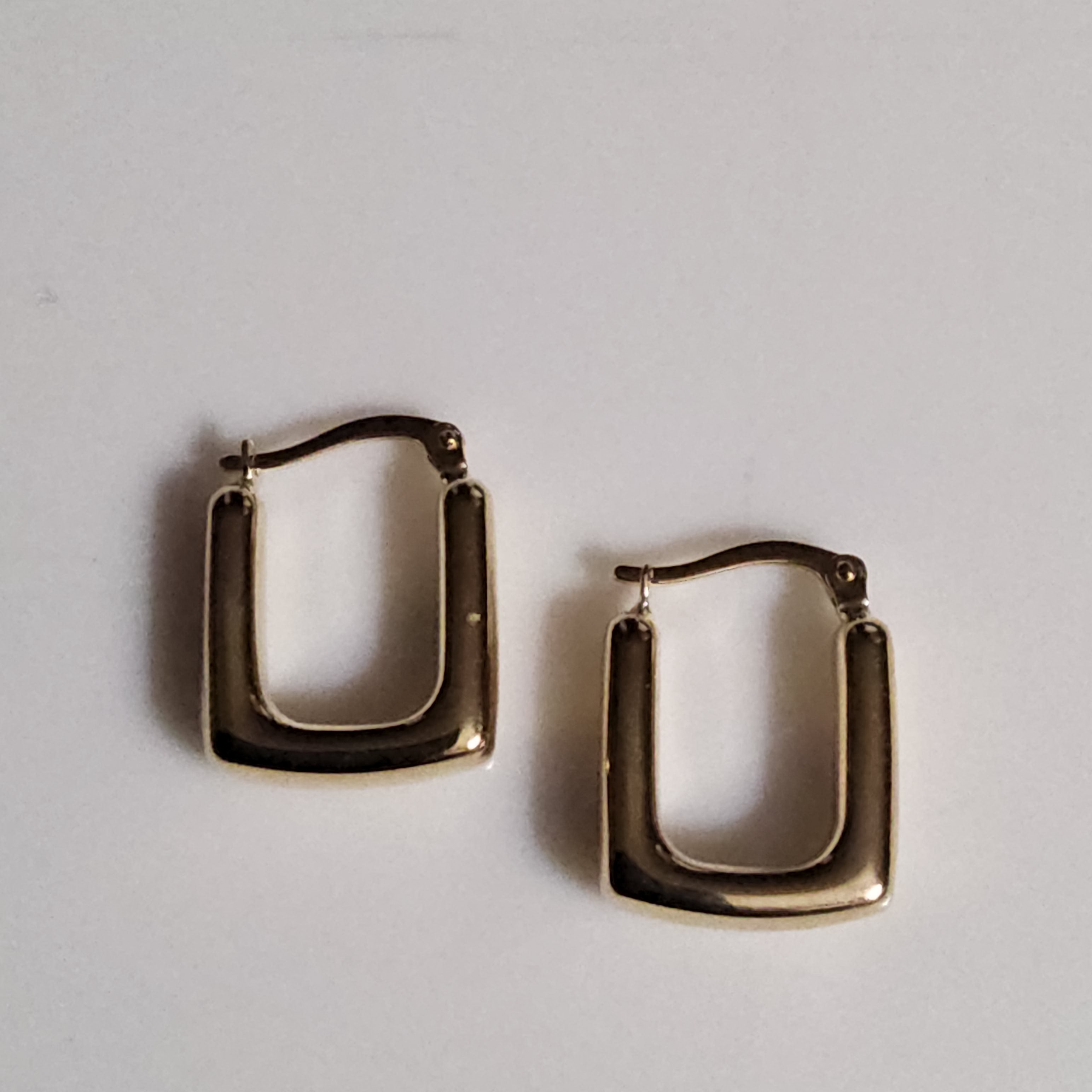 Square Hoop Earrings - 14mm - Yellow Gold 10Kt - $411