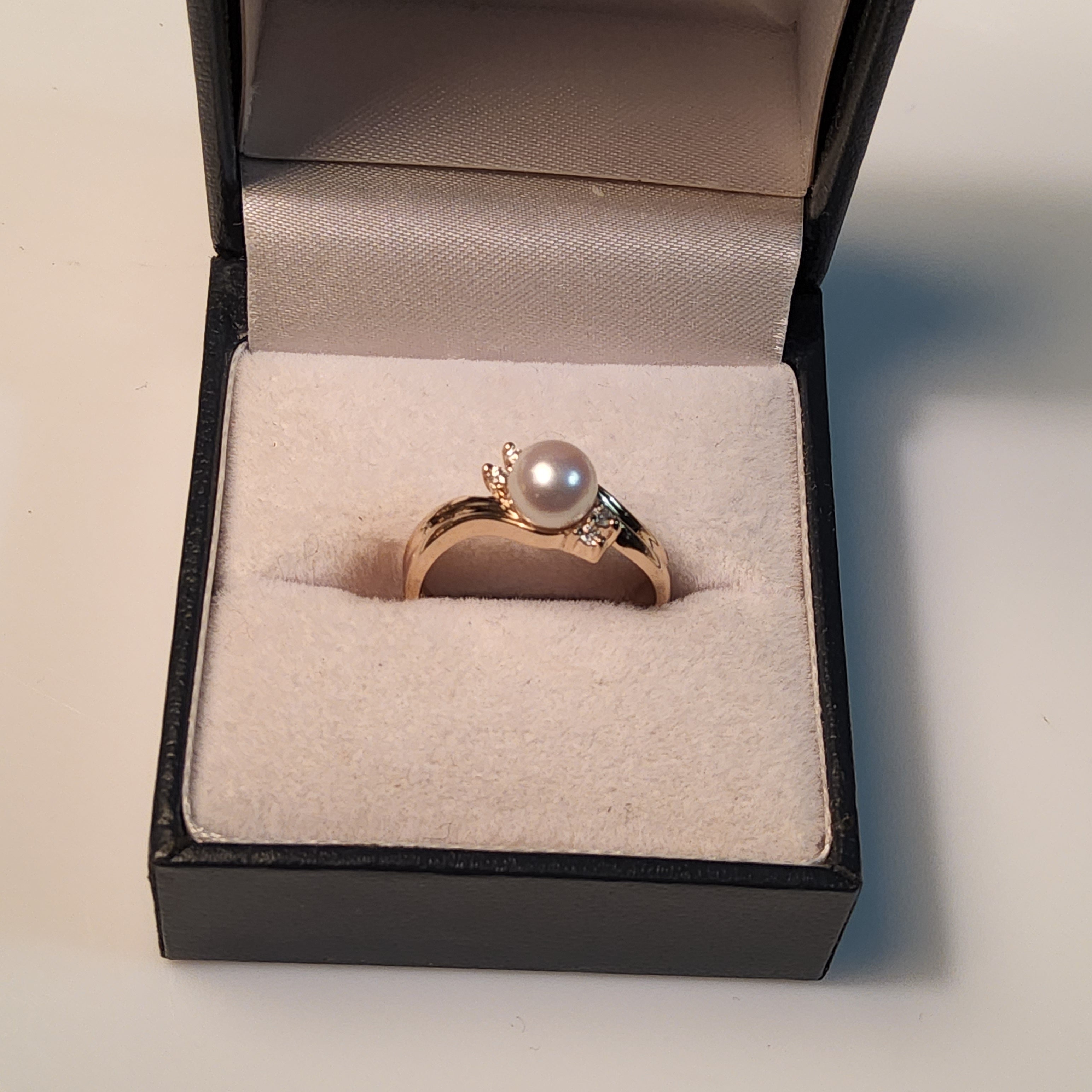 Pearl (6mm) Ring with Diamonds (4) - $1328