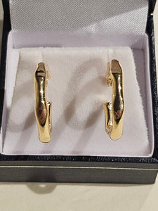 Hoop Earrings - 20mm - Yellow Gold 10Kt - $411