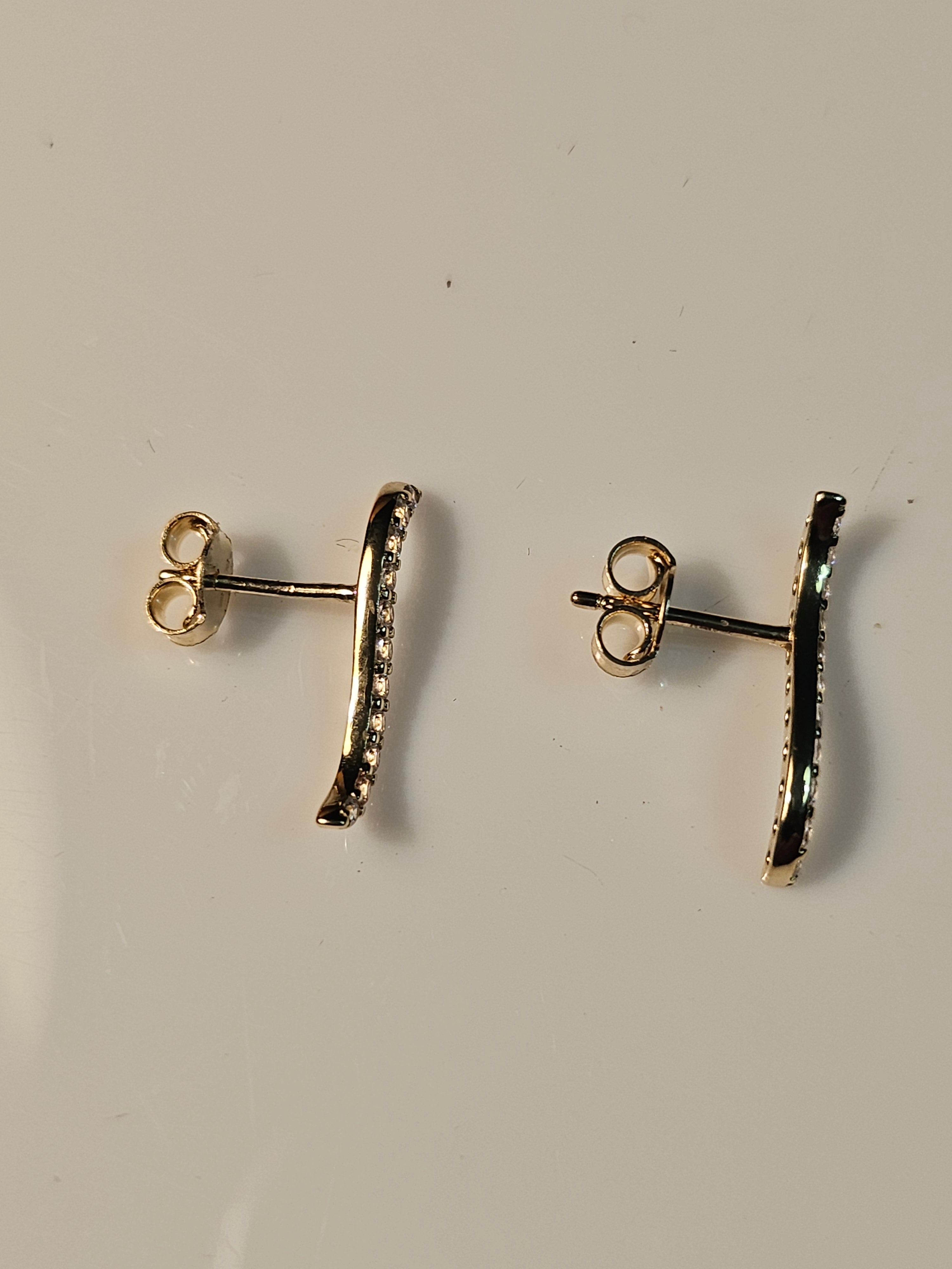 Stud Earrings - Yellow Gold 10Kt - Modern Design - $266