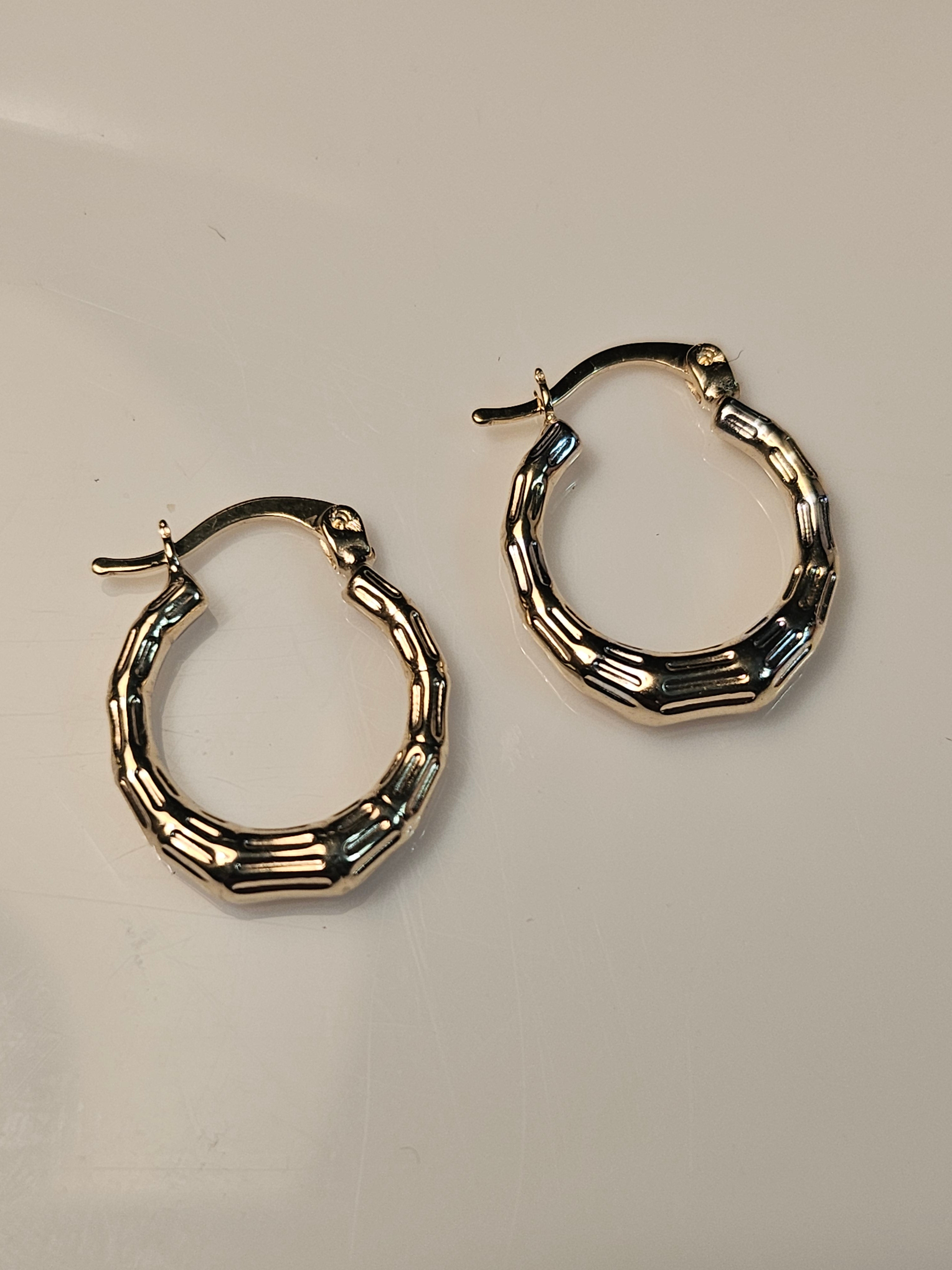 Hoop Earrings - 15mm - Yellow Gold 10Kt - Fancy - $345