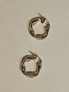 Hoop Earrings - 17mm - Yellow Gold 10Kt - Fancy - $266