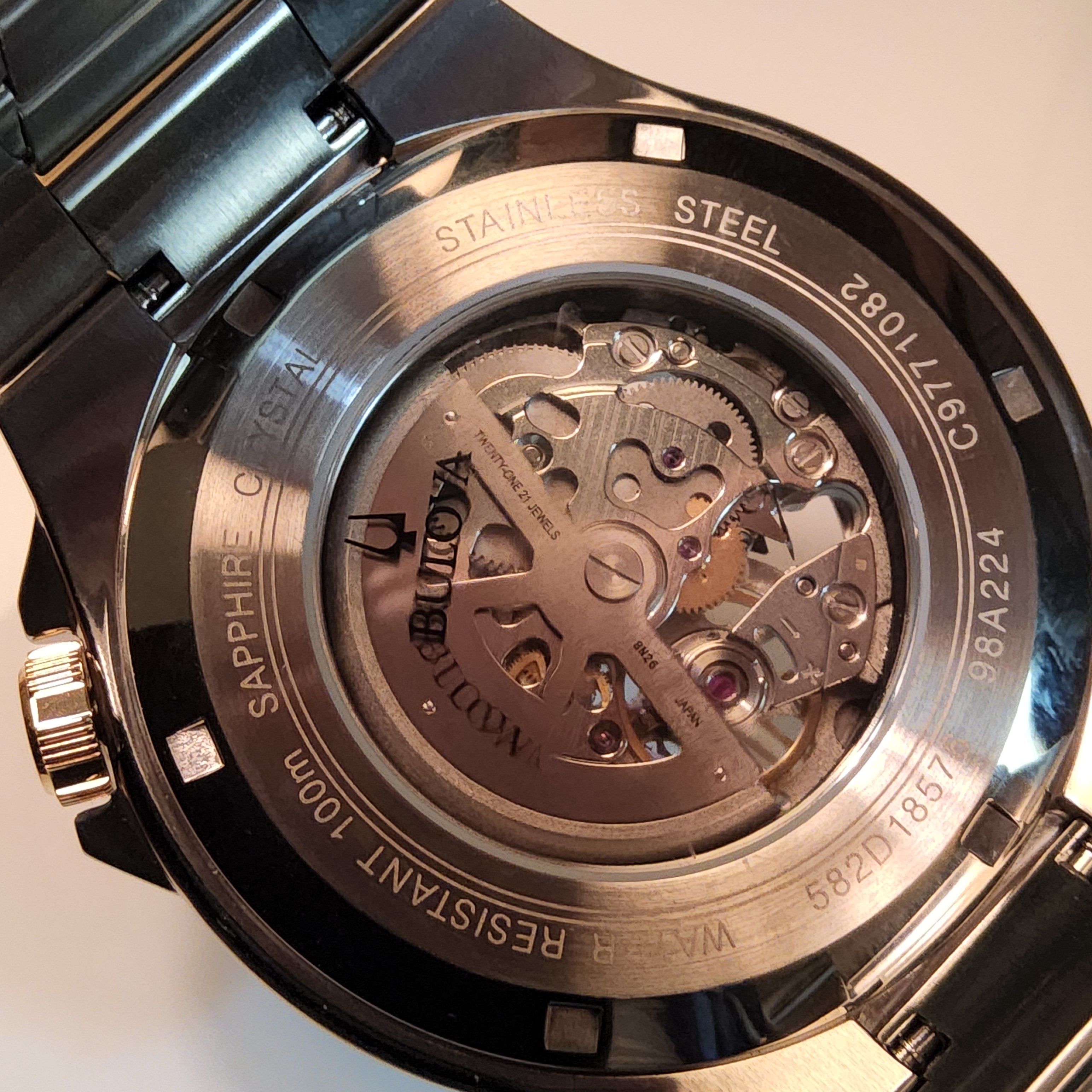 Bulova Automatic Stainless Steel Watch - 98A224 - Maquina