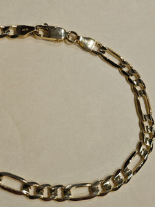 10Kt Yellow Gold Figaro Style Bracelet