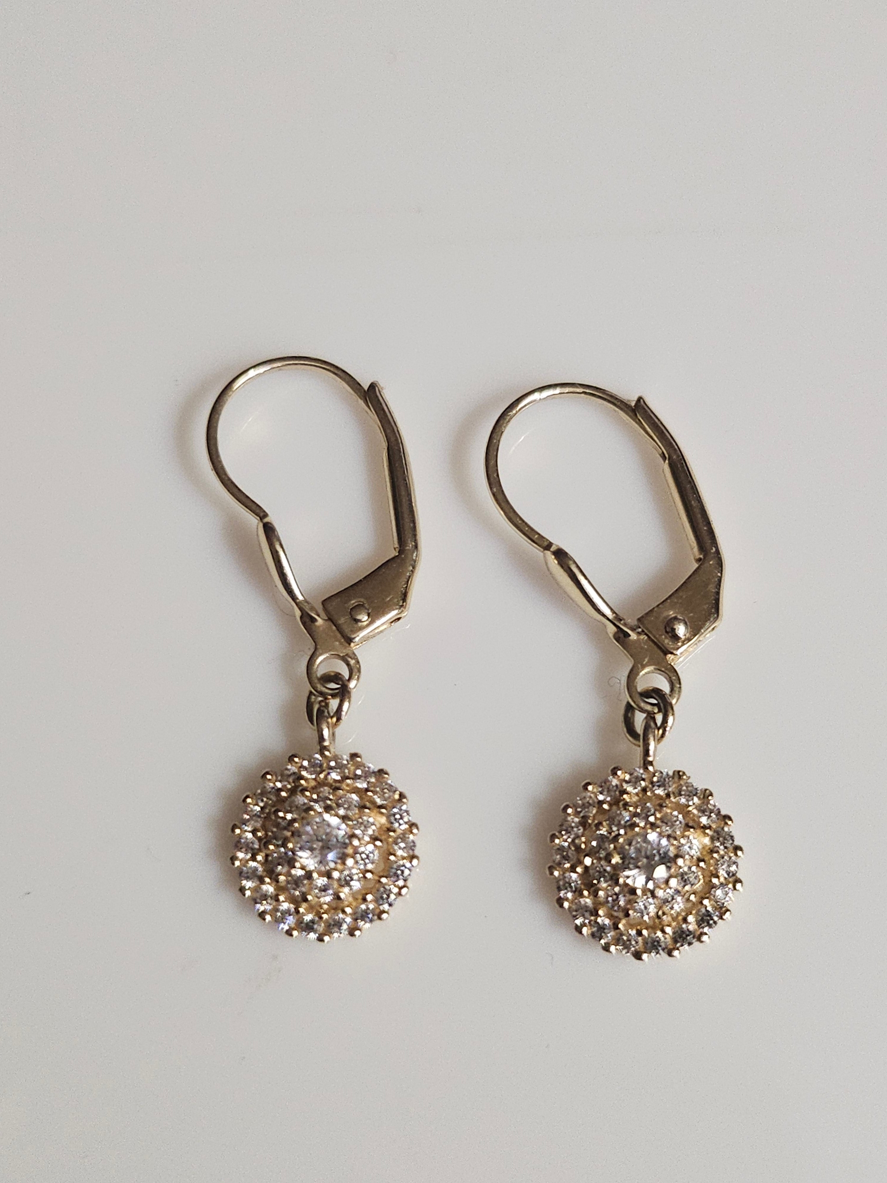 Leverback Earrings - Yellow Gold 10Kt - Cluster - $580