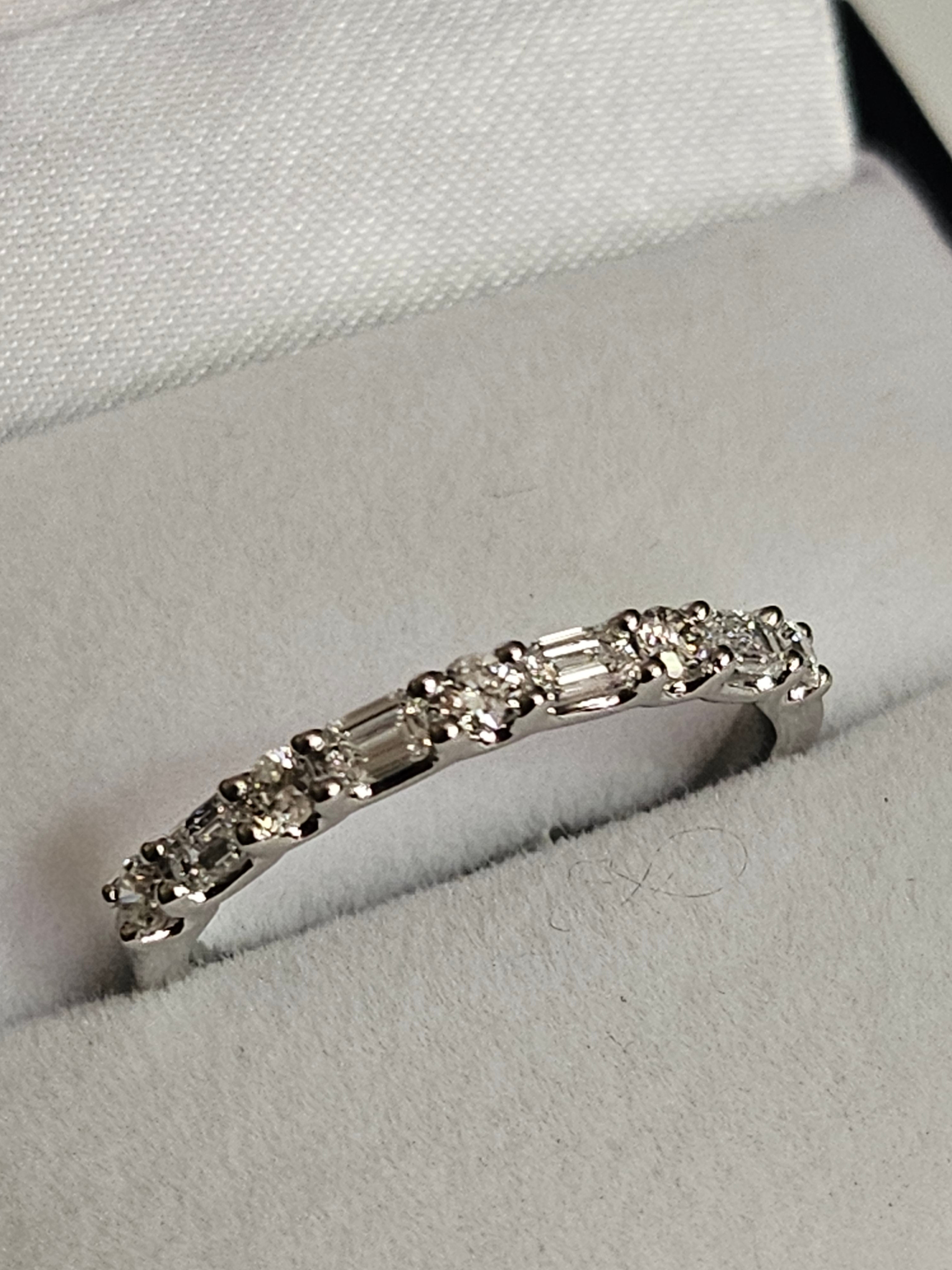 Diamond Anniversary Ring with Diamonds (5+4) - R17066