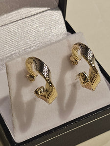 Hoop Earrings - 17mm - Yellow Gold 10Kt - Fancy - $266