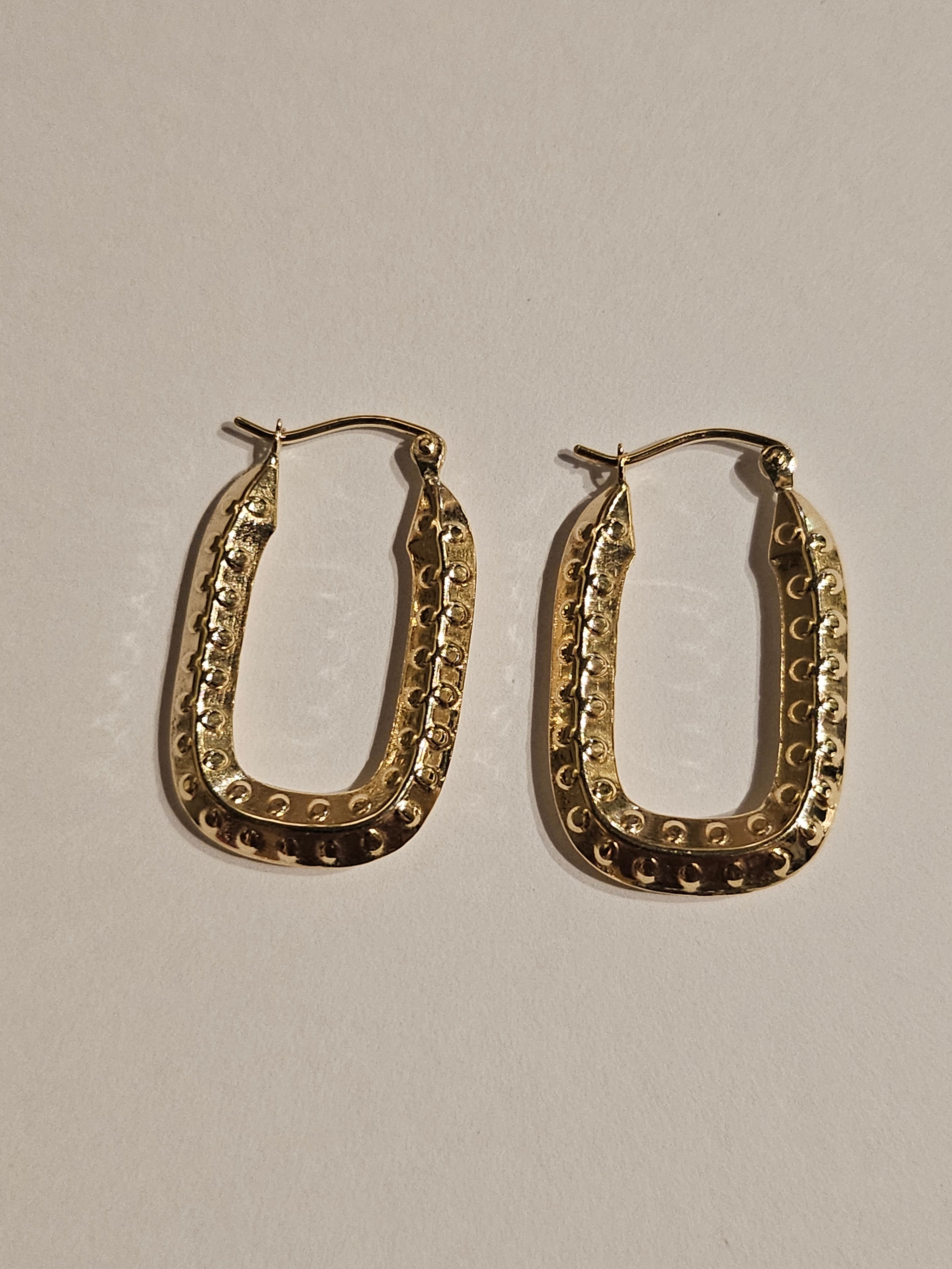 Gold Rectangular Hoop Earrings - 14Kt - TF1454