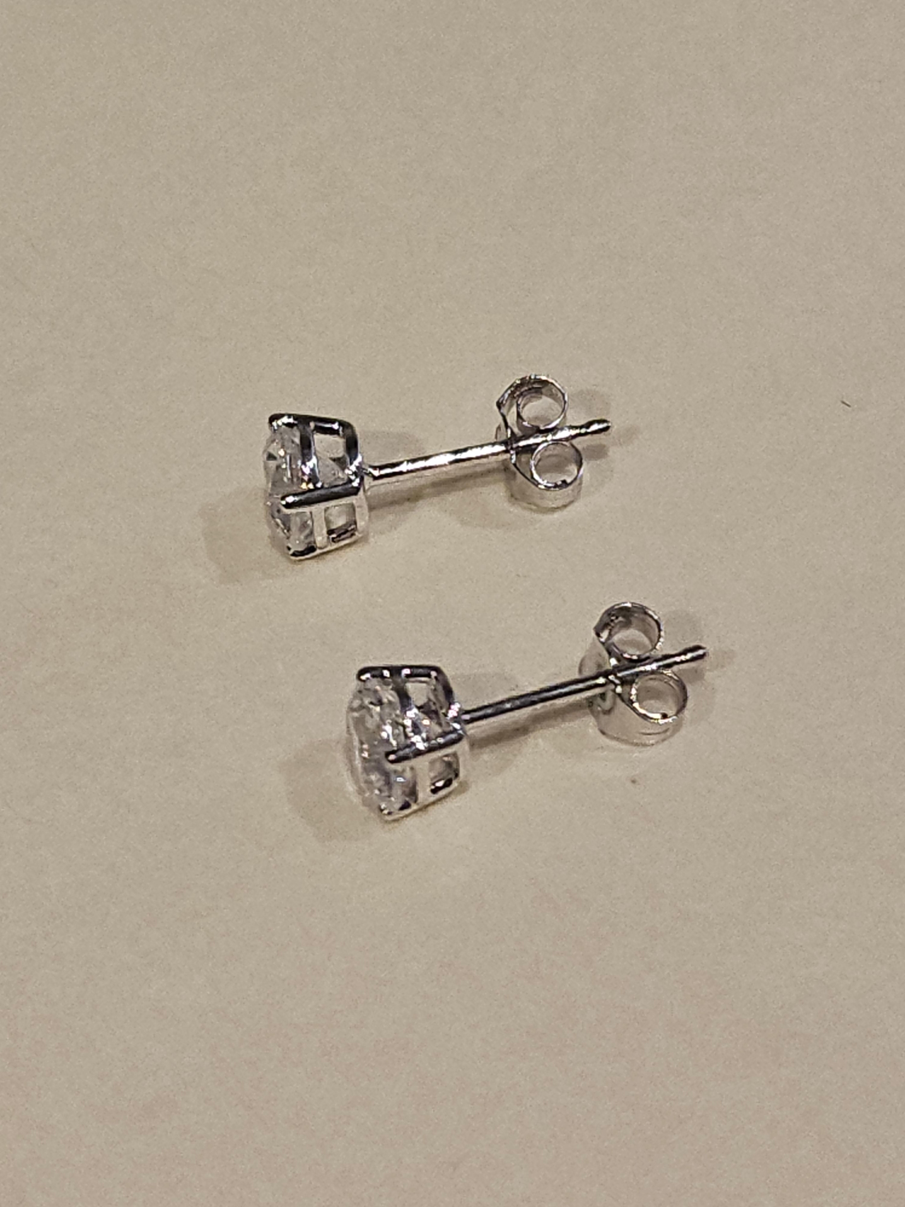 S/SEarrings - Cubic Zirconia Stud  - Stud150 - $155