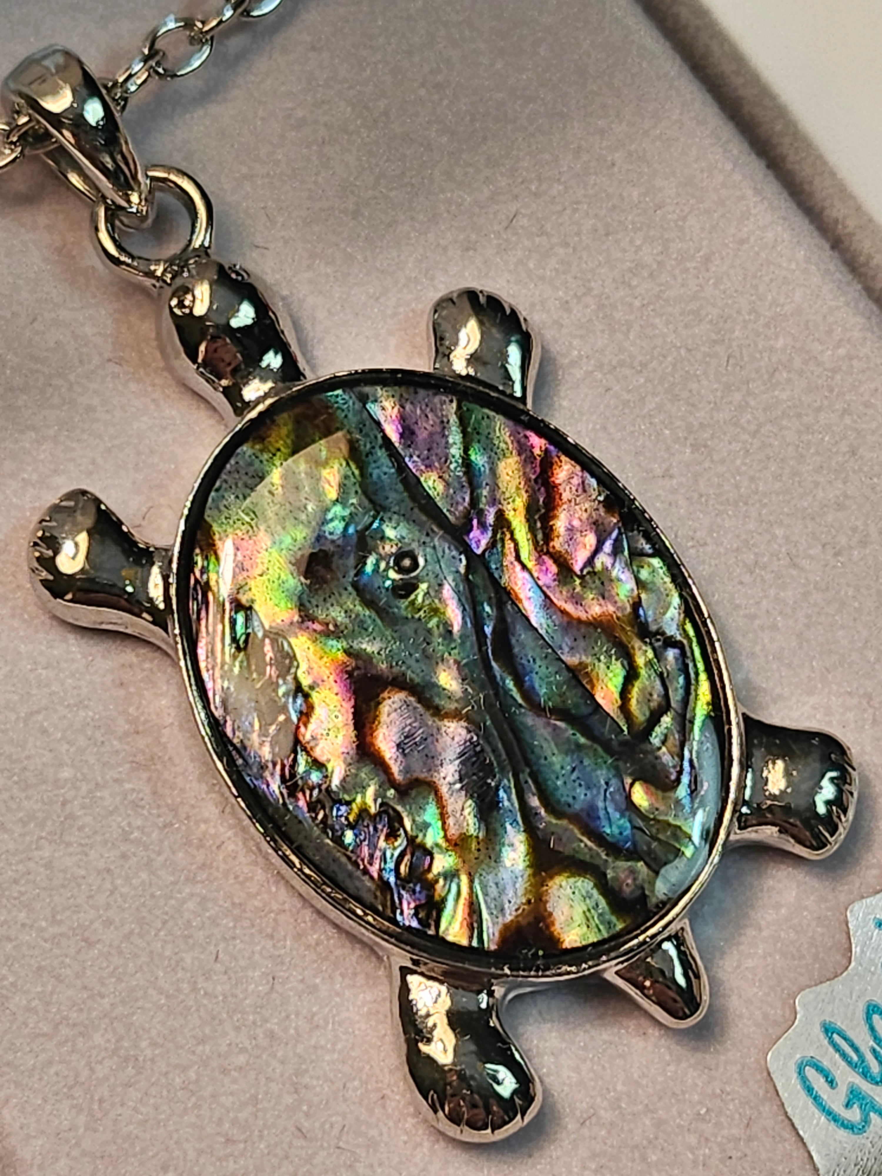 Storrs Necklace - Turtle - Glacier Pearle - 8021108