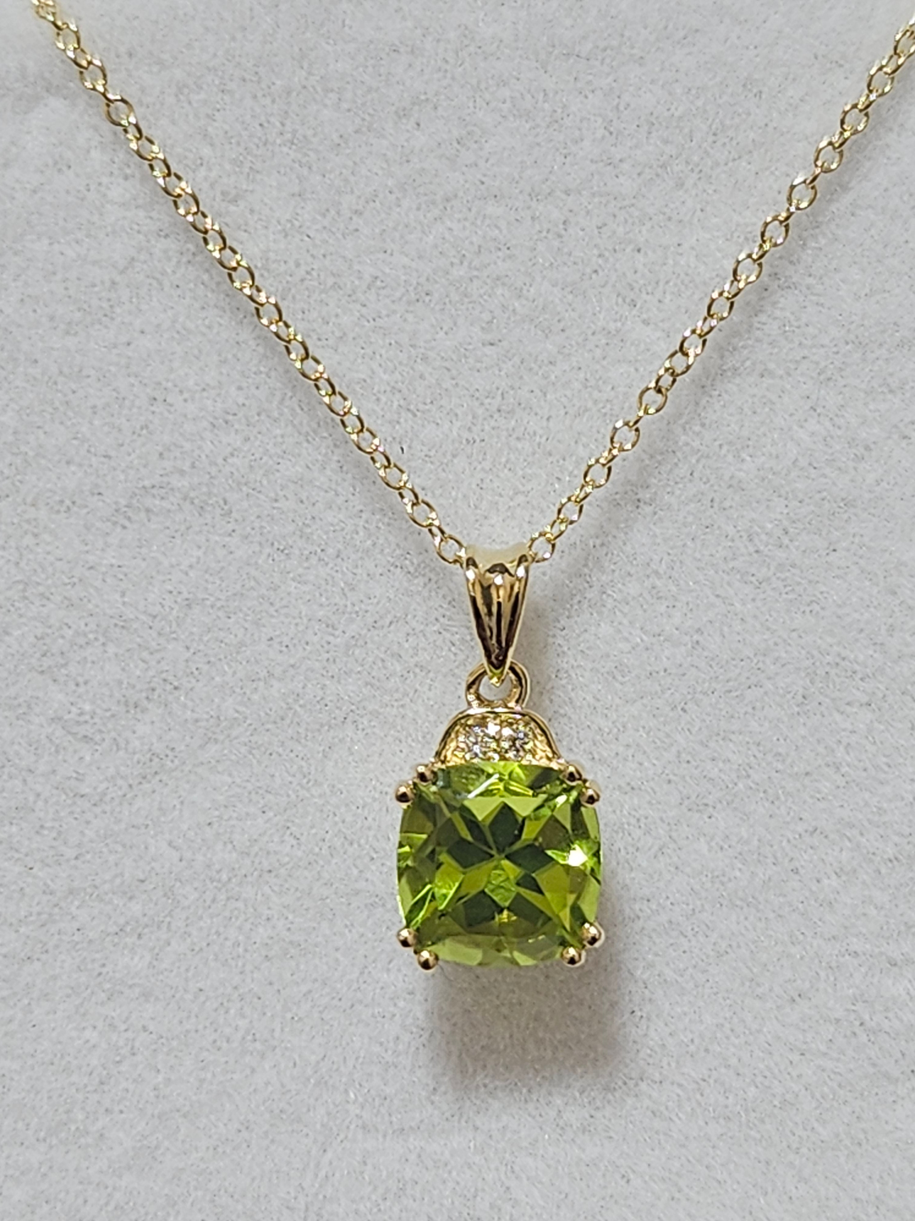 Peridot Pendant with Diamond - PYD8705