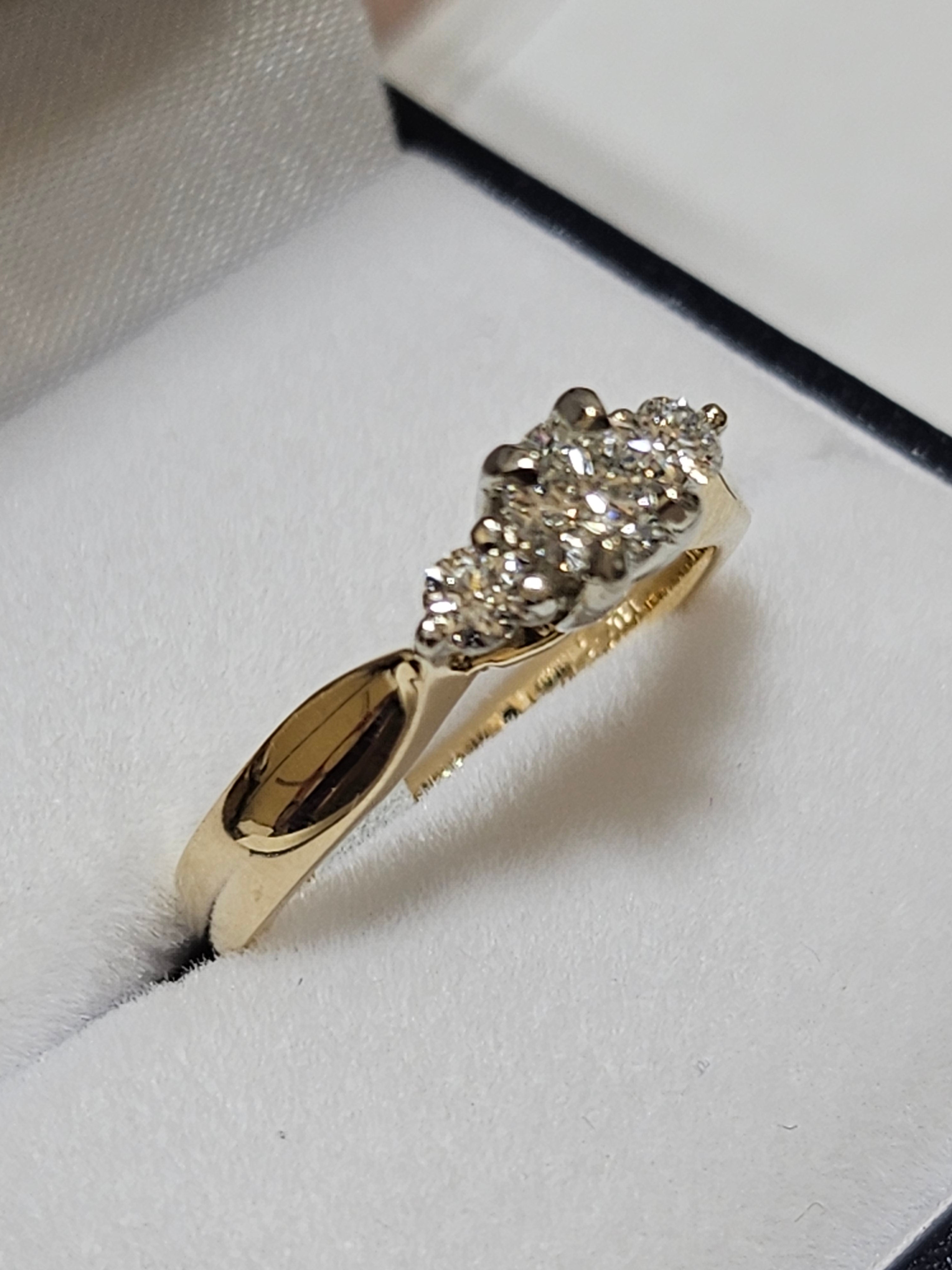 Engagement Ring - LB205