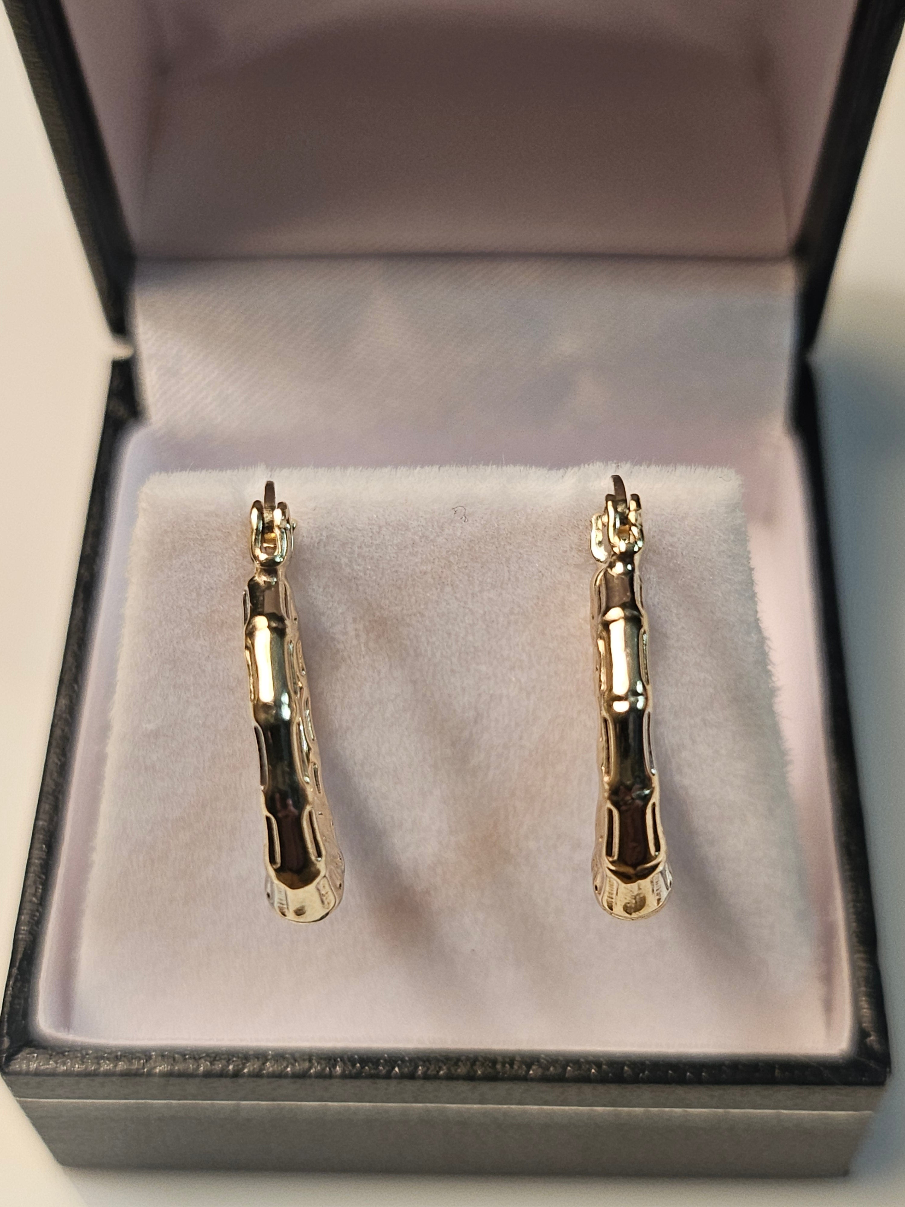 Hoop Earrings - 15mm - Yellow Gold 10Kt - Fancy - $345