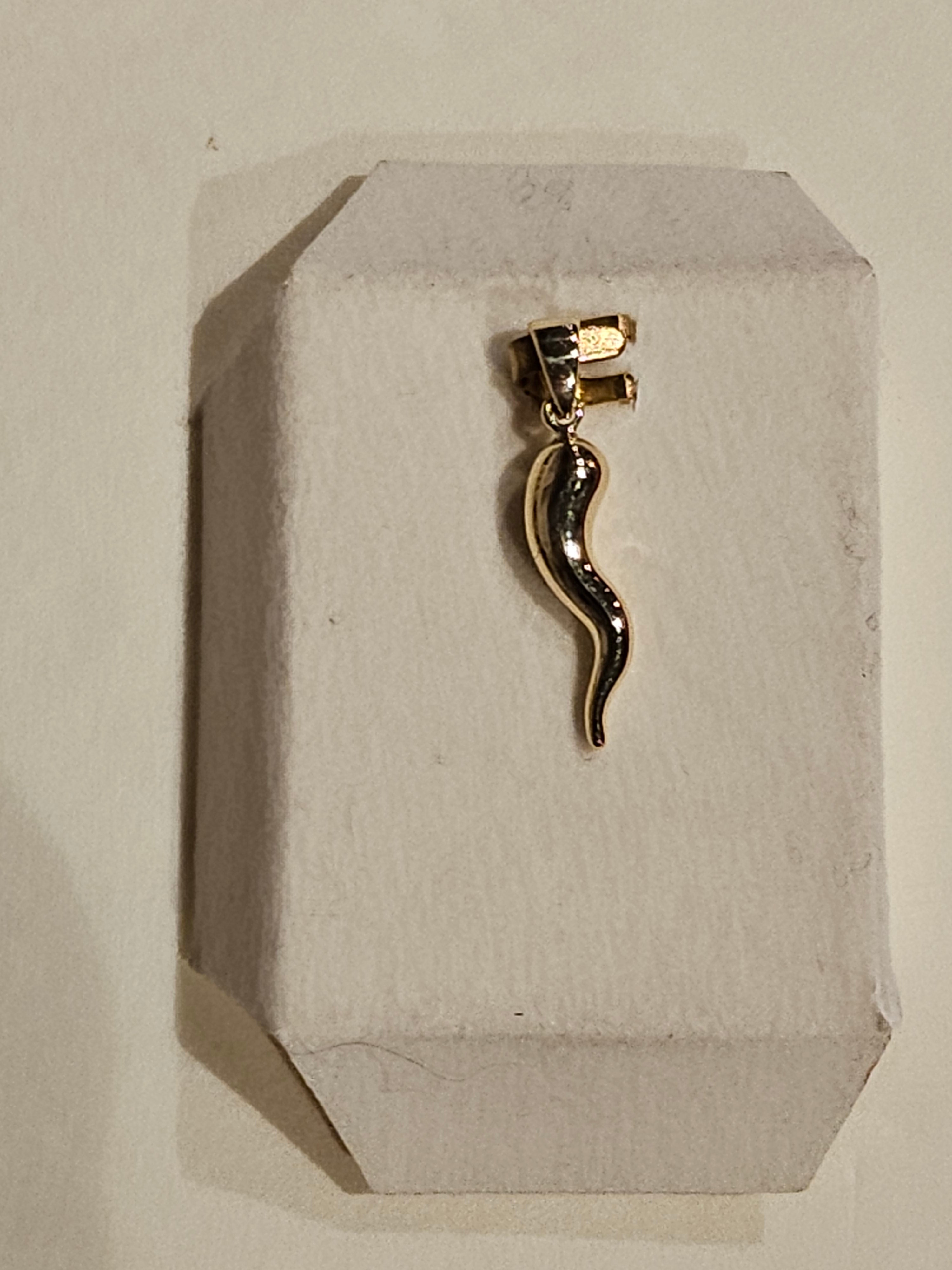 Gold Charm - Italian Horn - 2135