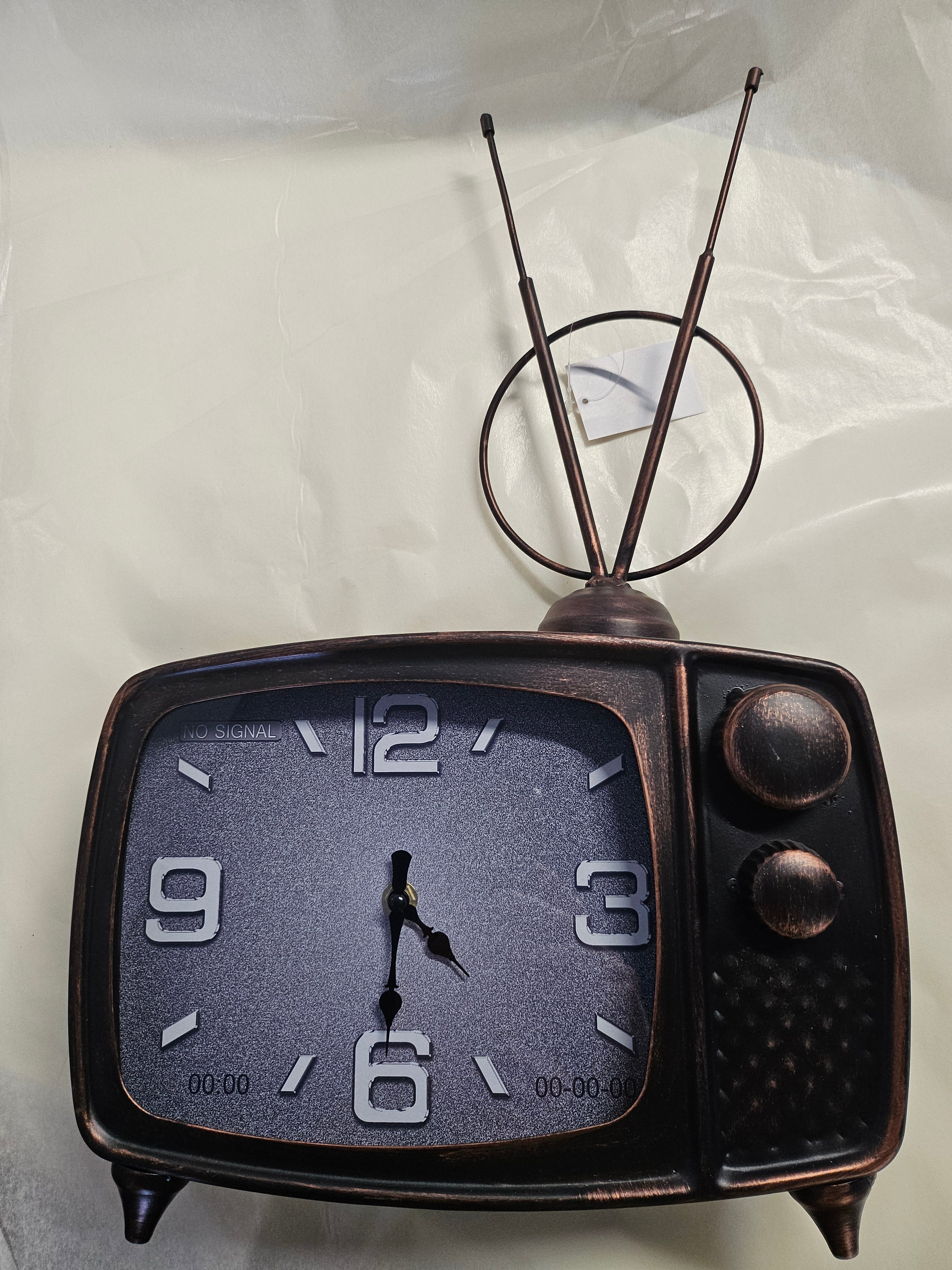 Table Clock - Metal Brown Classic TV Clock - YW1959