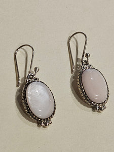 S/SEarrings - Shepherd hook style - Moonstone - 7208