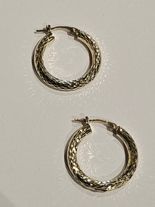 Hoop Earrings - 21mm - Yellow Gold 10Kt - $322