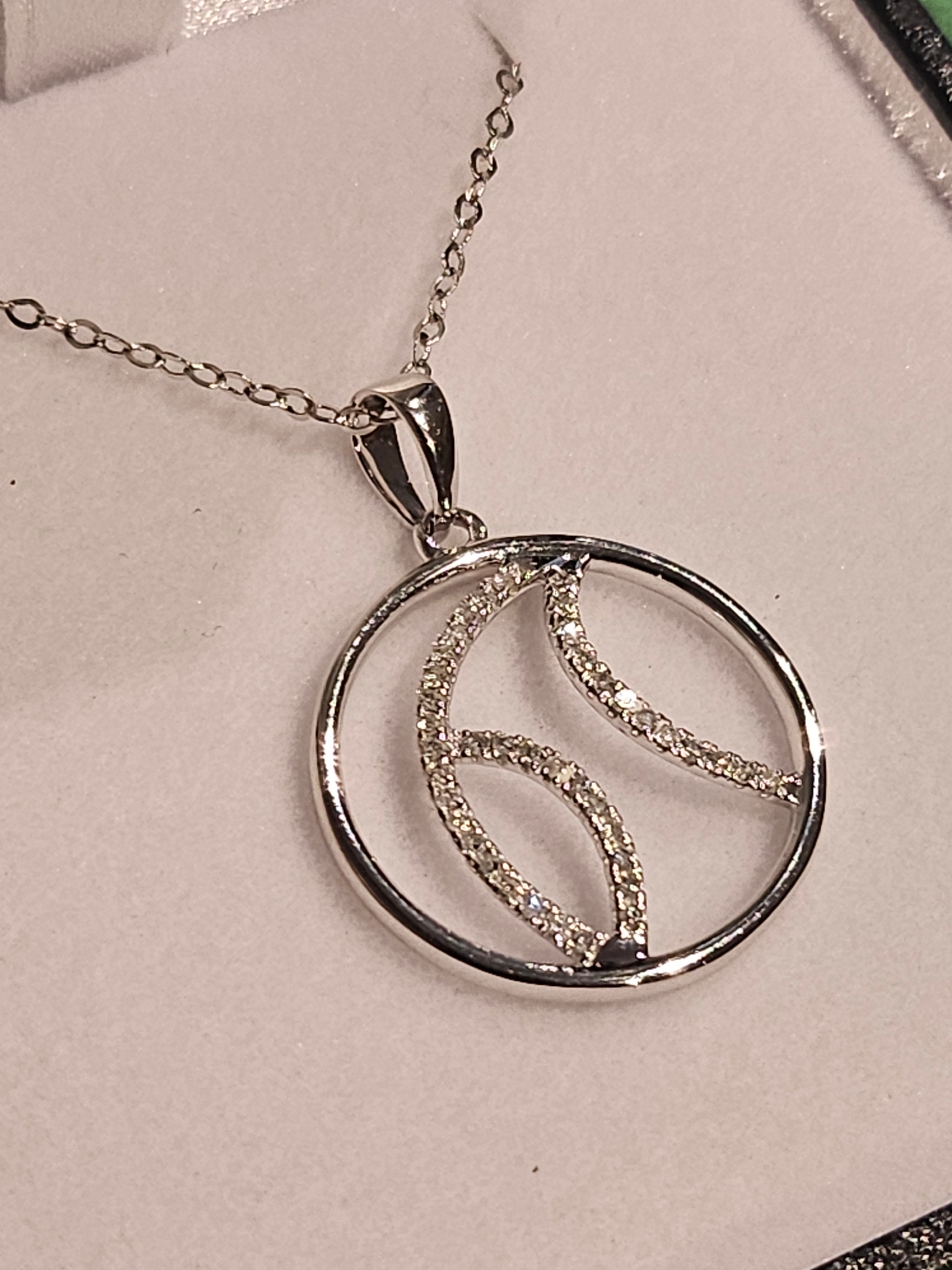 Diamond Pendant - Geometric Design - SP67830