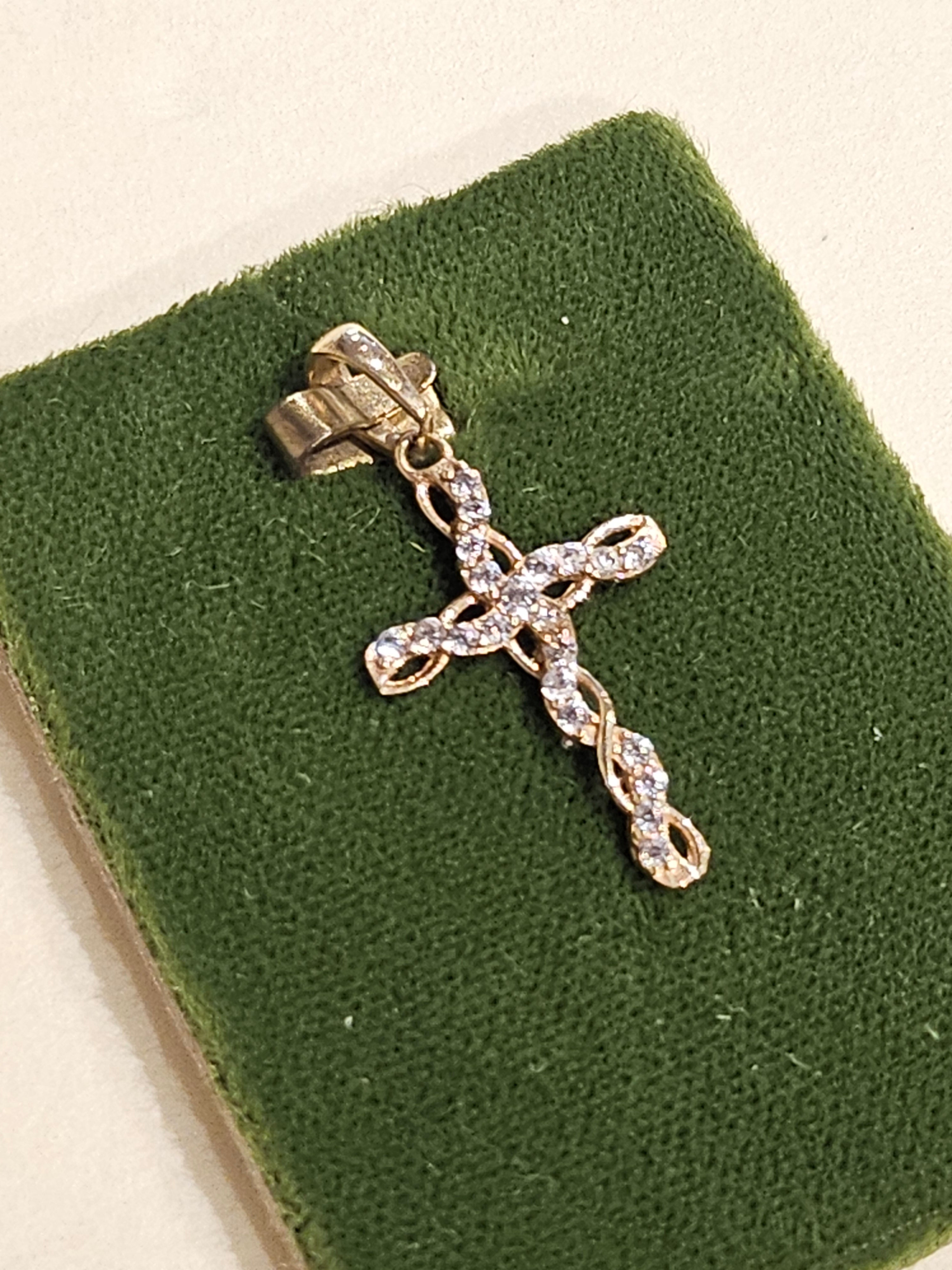 Gold Charm - Cross with cubic zirconia - 2129