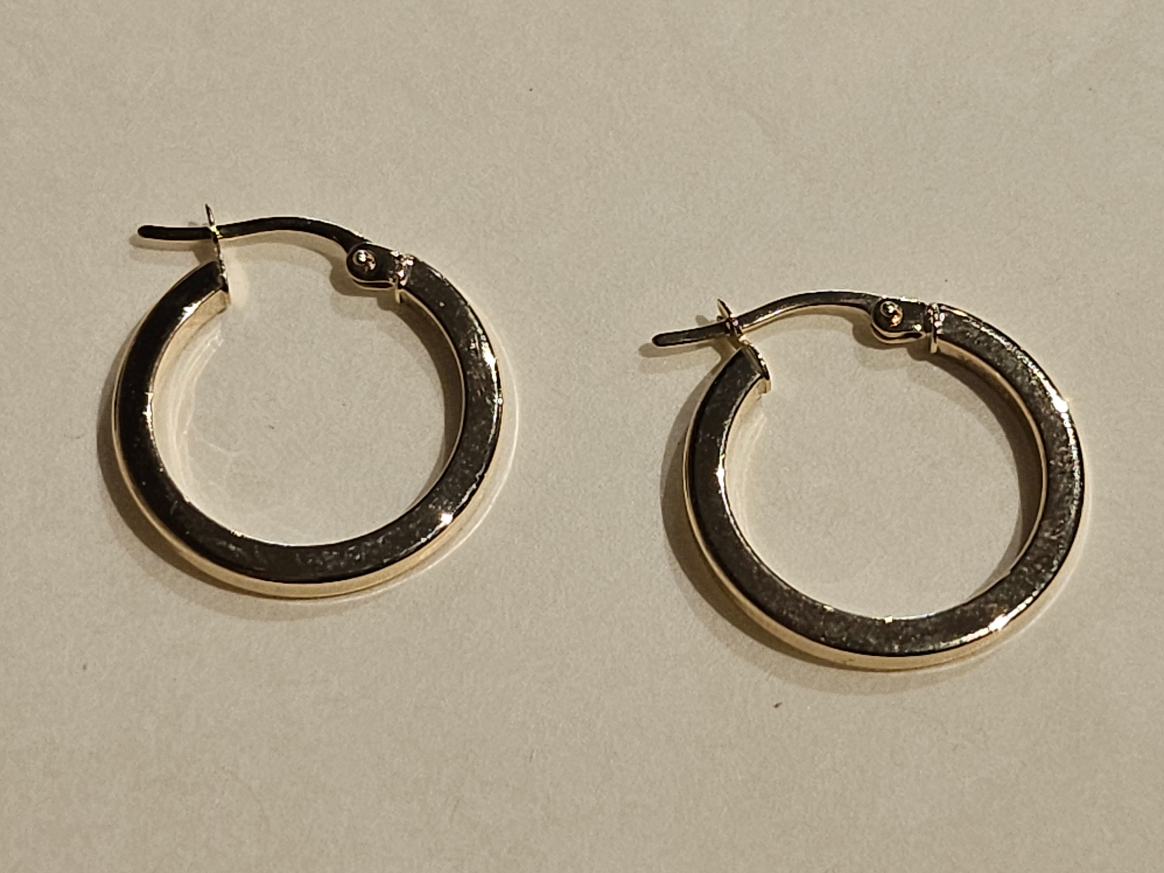 Hoop Earrings - 19mm - Yellow Gold 10Kt - Polished - $242